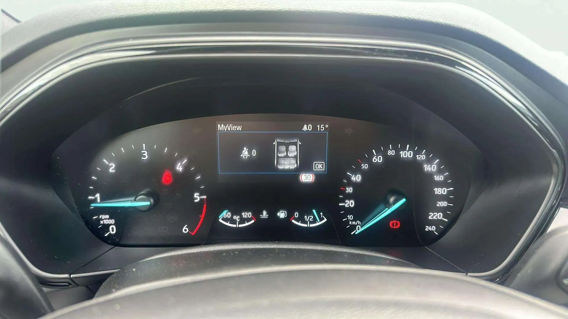 Ford Focus 2.0 EcoBlue ST-Line SportBr - foto 16