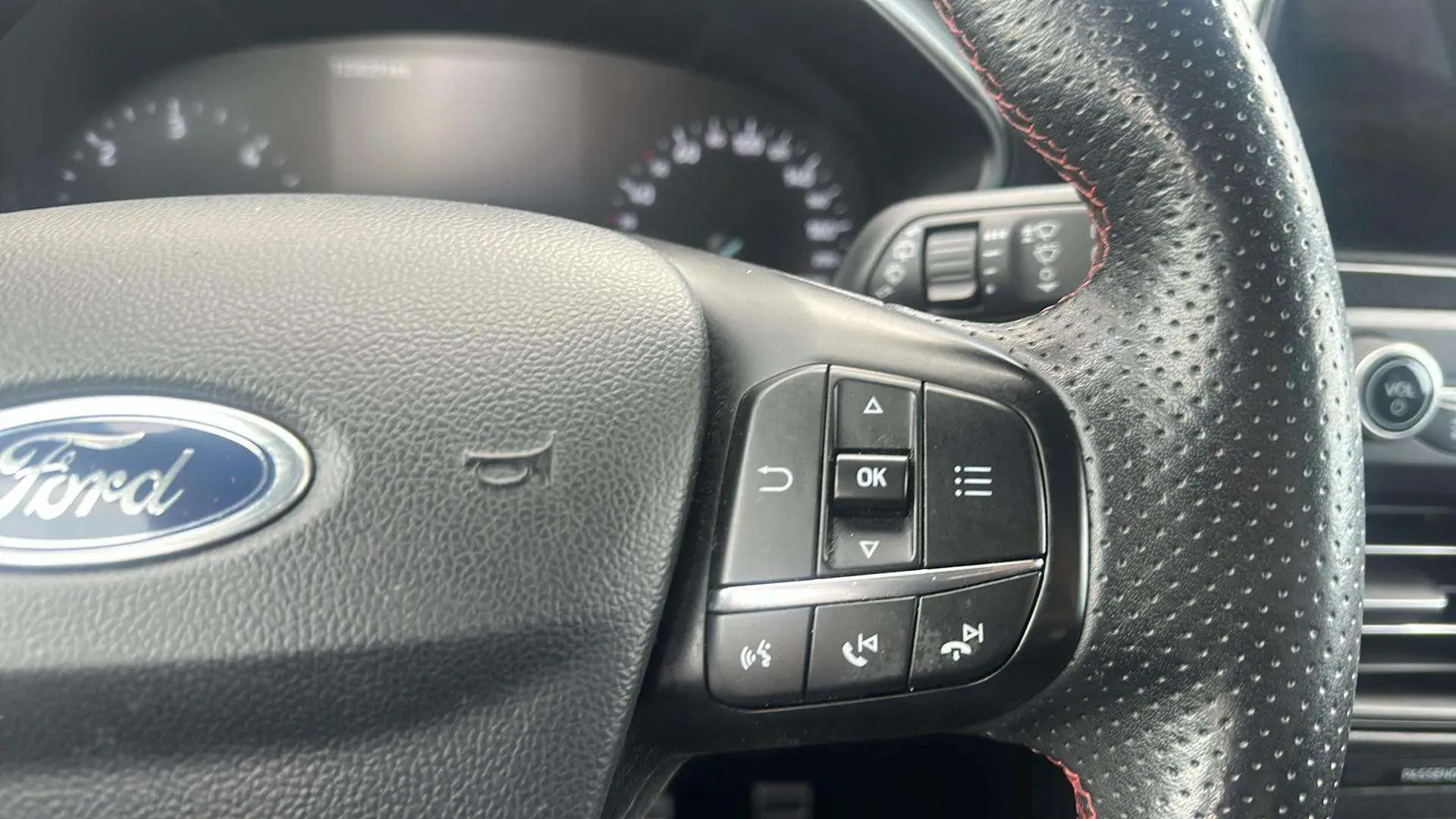 Ford Focus 2.0 EcoBlue ST-Line SportBr - foto 15