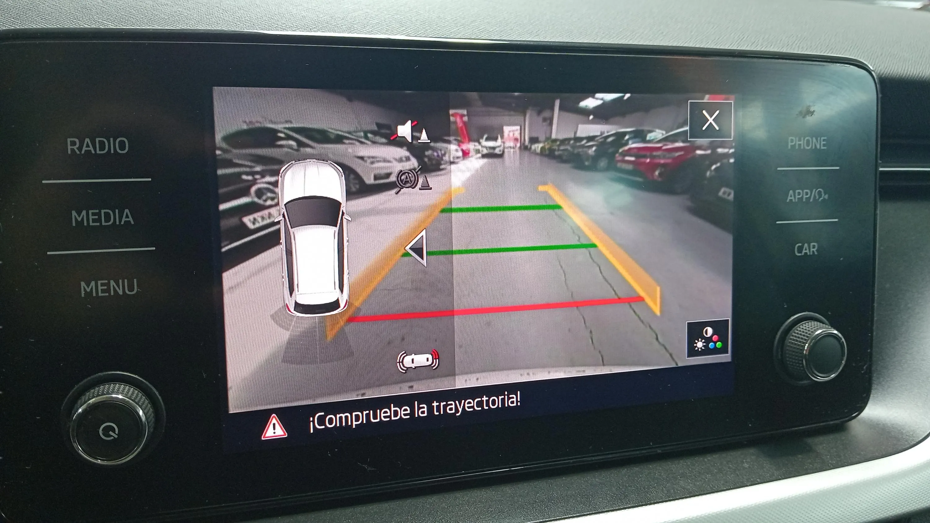 Škoda Kamiq 1.0 TSI Selection - foto 16