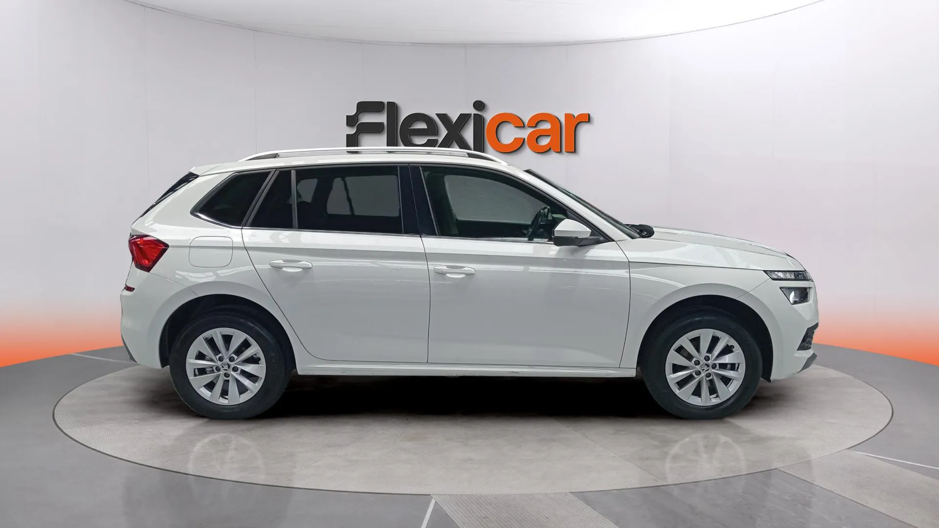 Škoda Kamiq 1.0 TSI Selection - foto 8