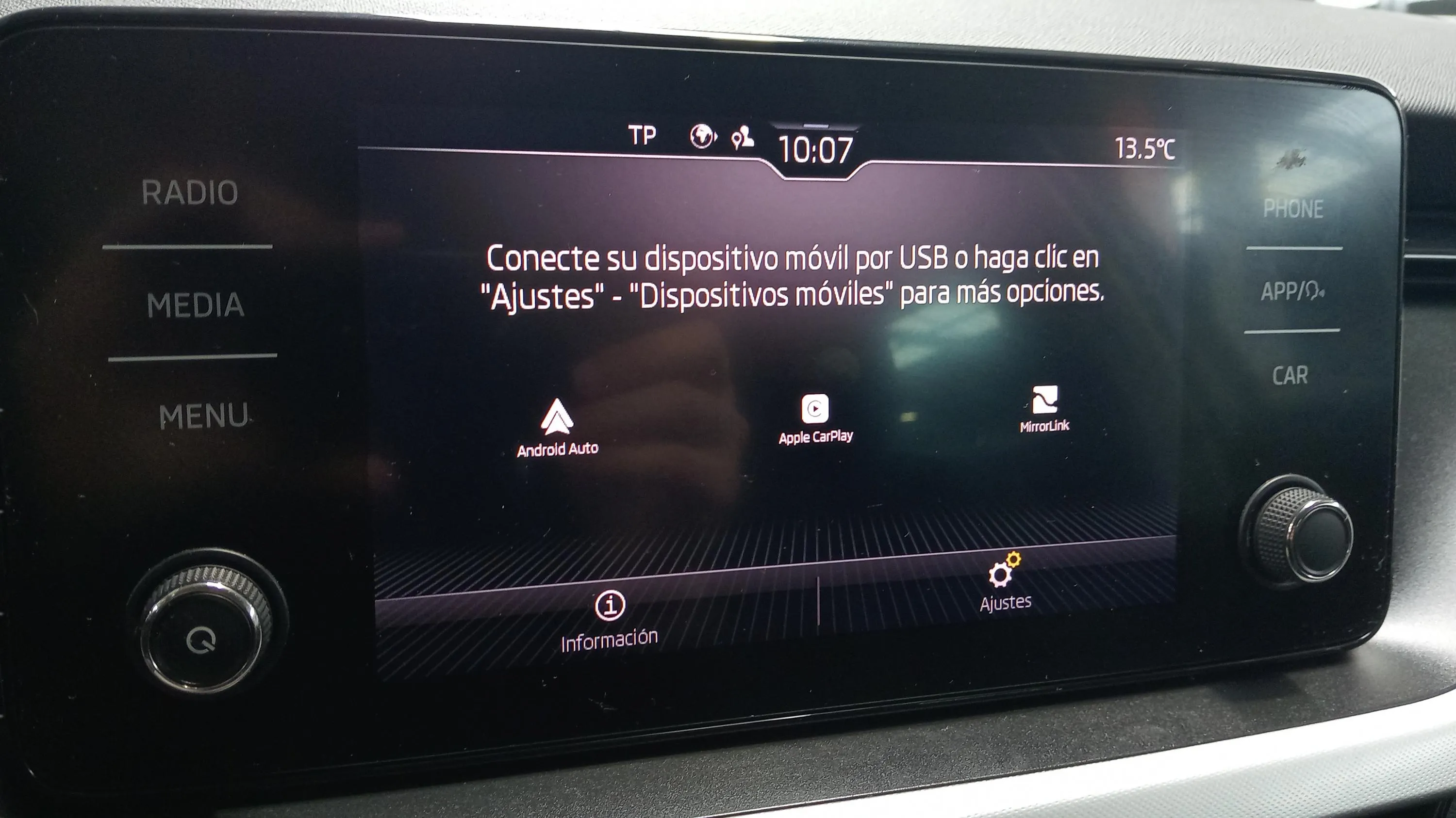 Škoda Kamiq 1.0 TSI Selection - foto 17