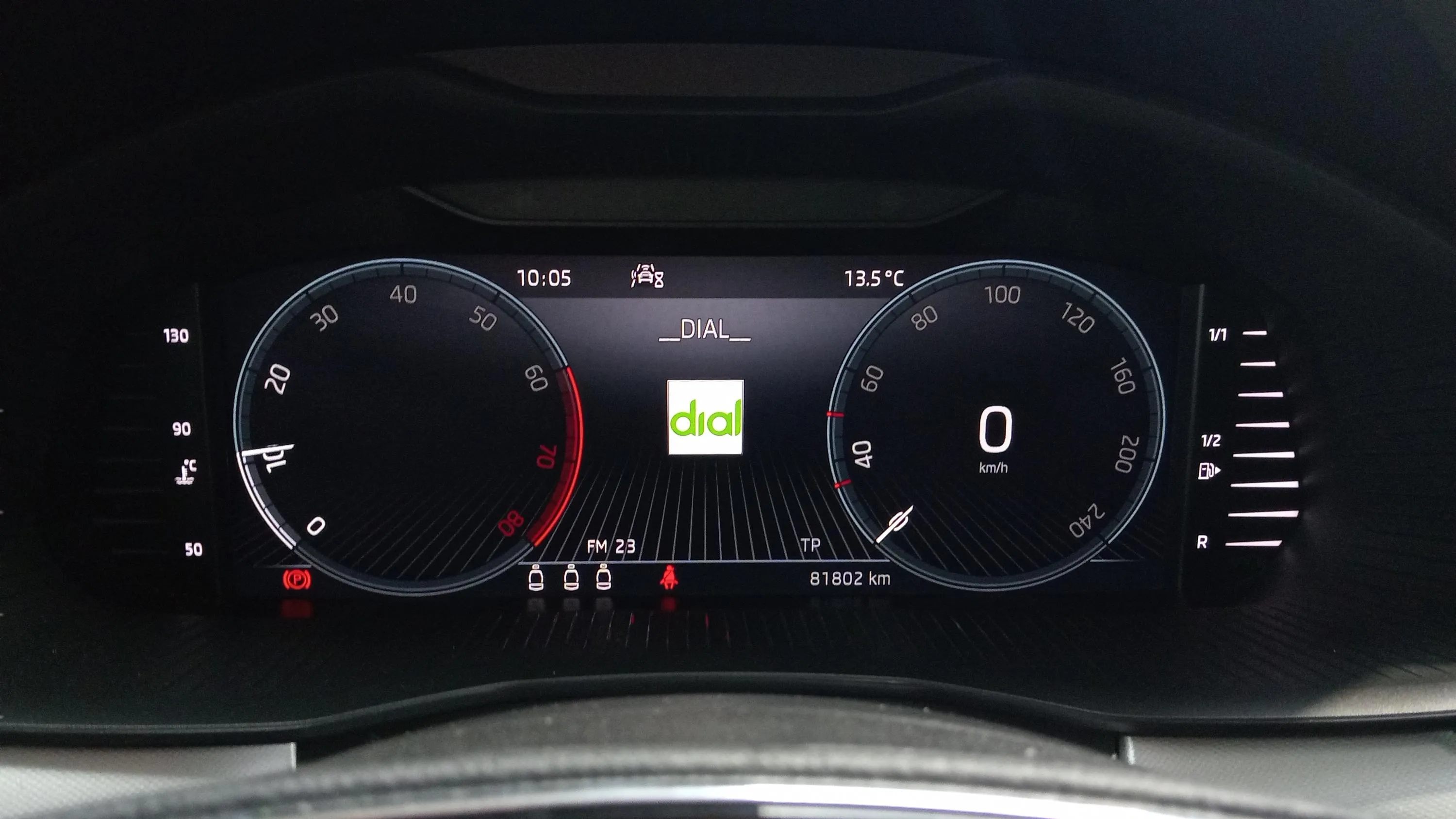 Škoda Kamiq 1.0 TSI Selection - foto 12