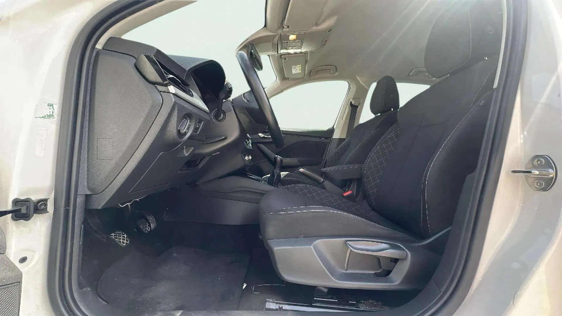 Škoda Kamiq 1.0 TSI Ambition - foto 14