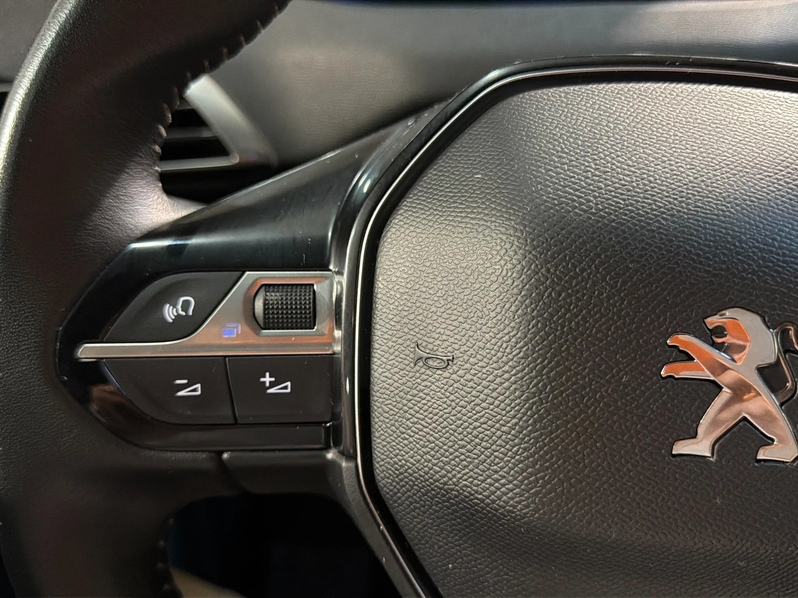 Peugeot 5008 1.2 PureTech Allure Pack - foto 8