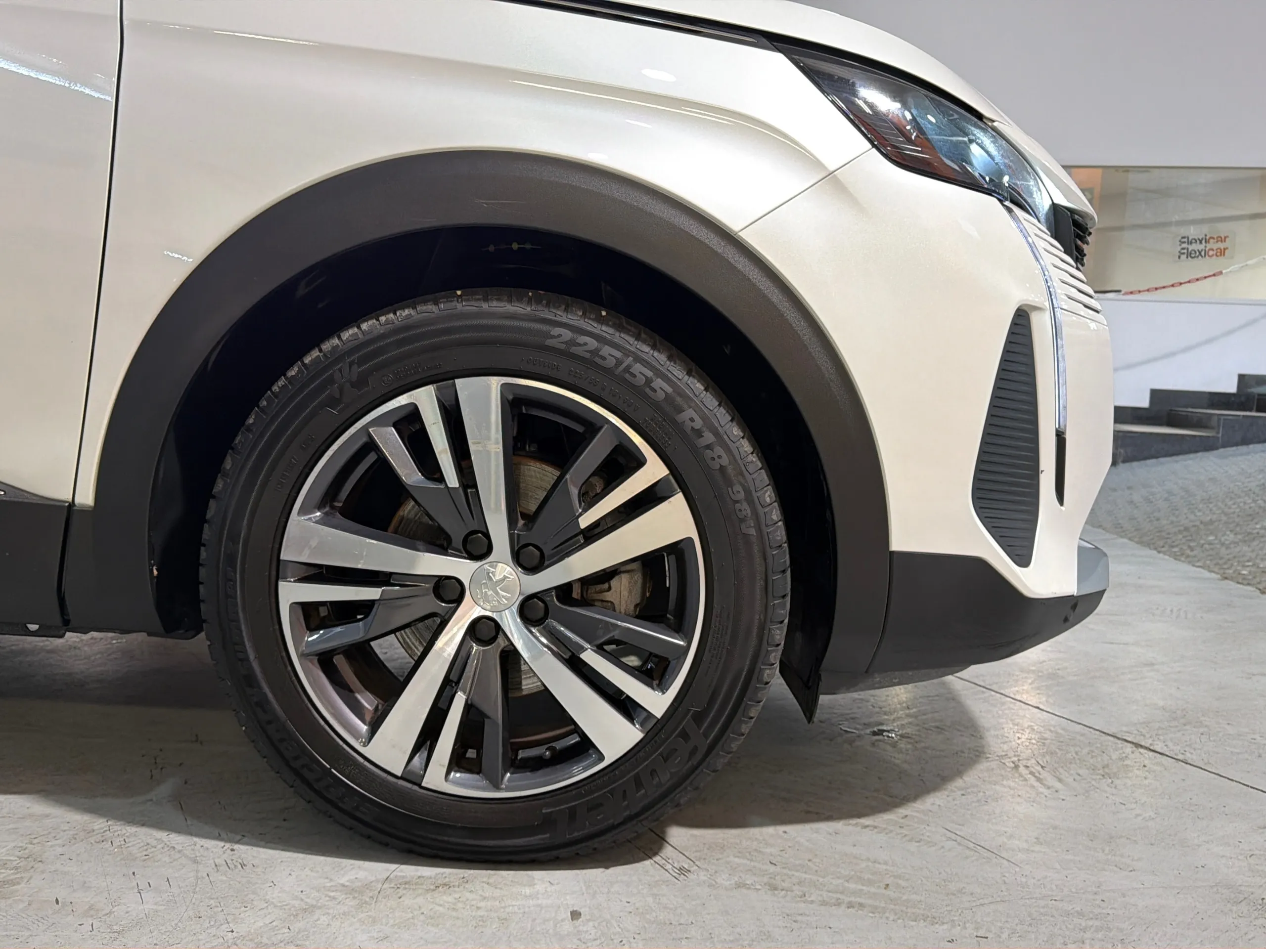Peugeot 5008 1.2 PureTech Allure Pack - foto 21