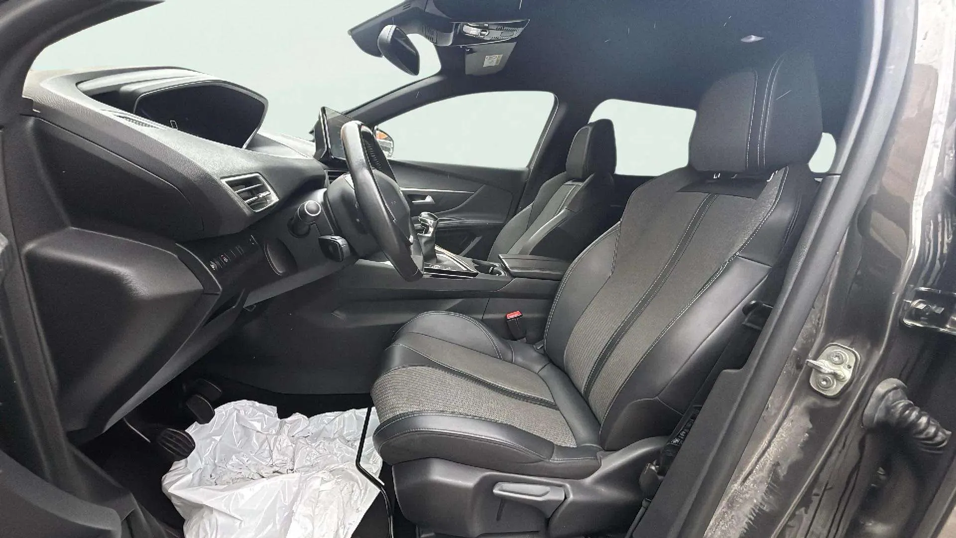 Peugeot 5008 1.2 PureTech Allure Pack - foto 32