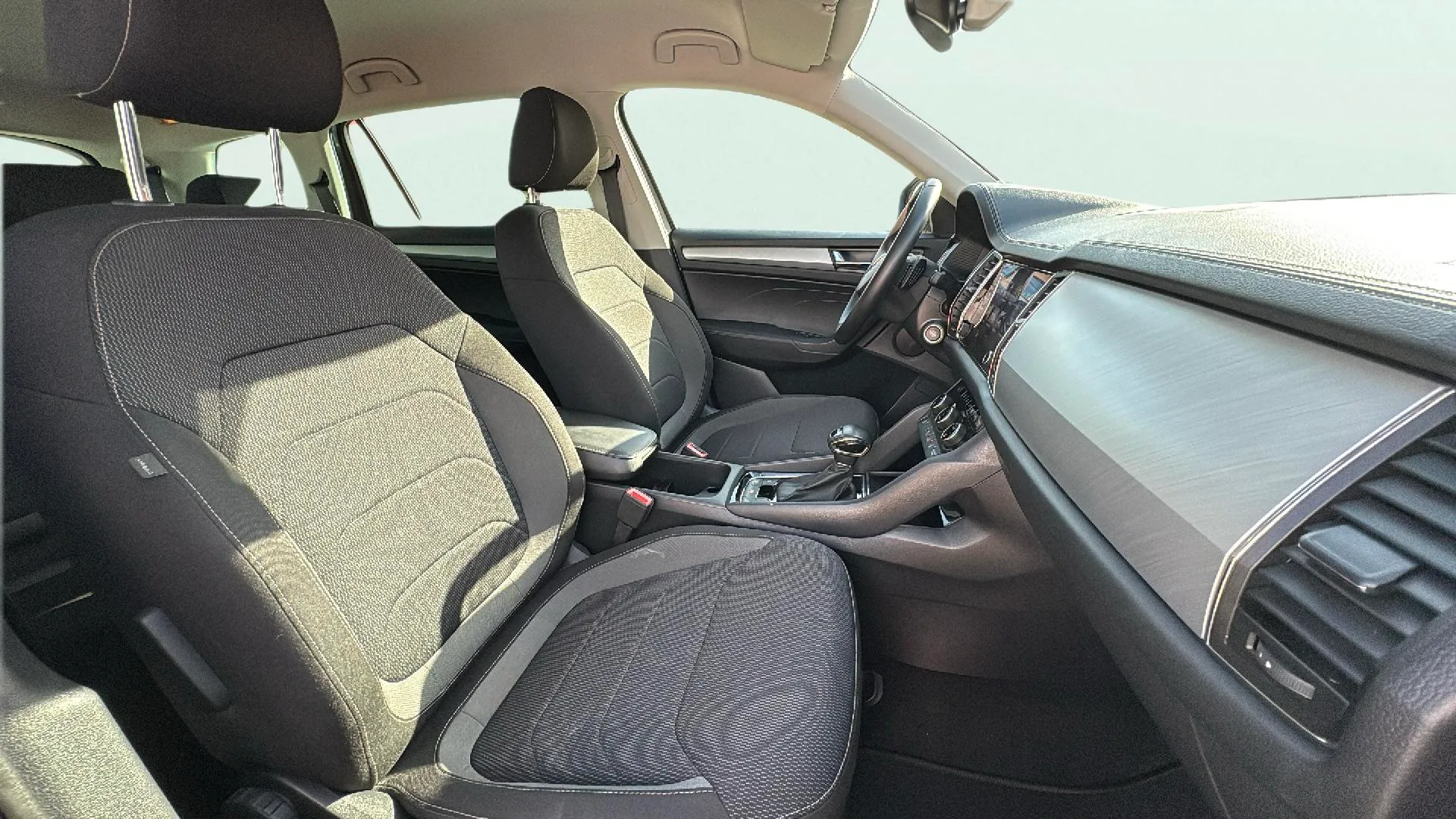 Škoda Kodiaq 1.5 TSI DSG 4x2 Ambition - foto 14