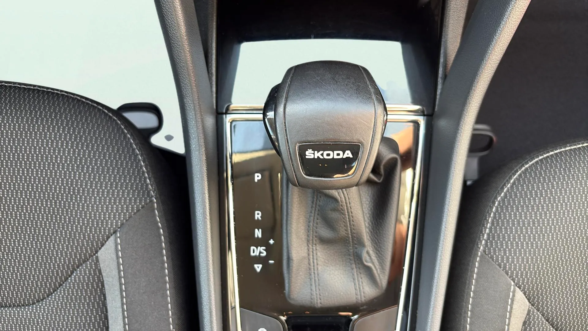 Škoda Kodiaq 1.5 TSI DSG 4x2 Ambition - foto 17