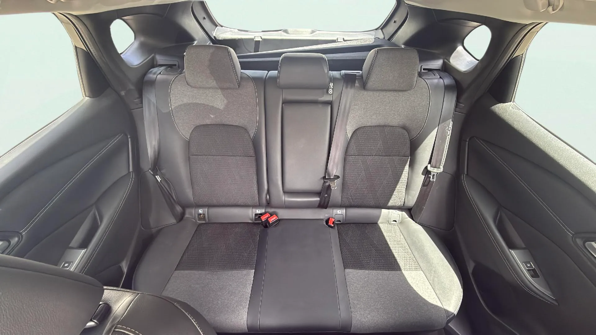 Nissan Qashqai DIG-T N-Connecta - foto 16