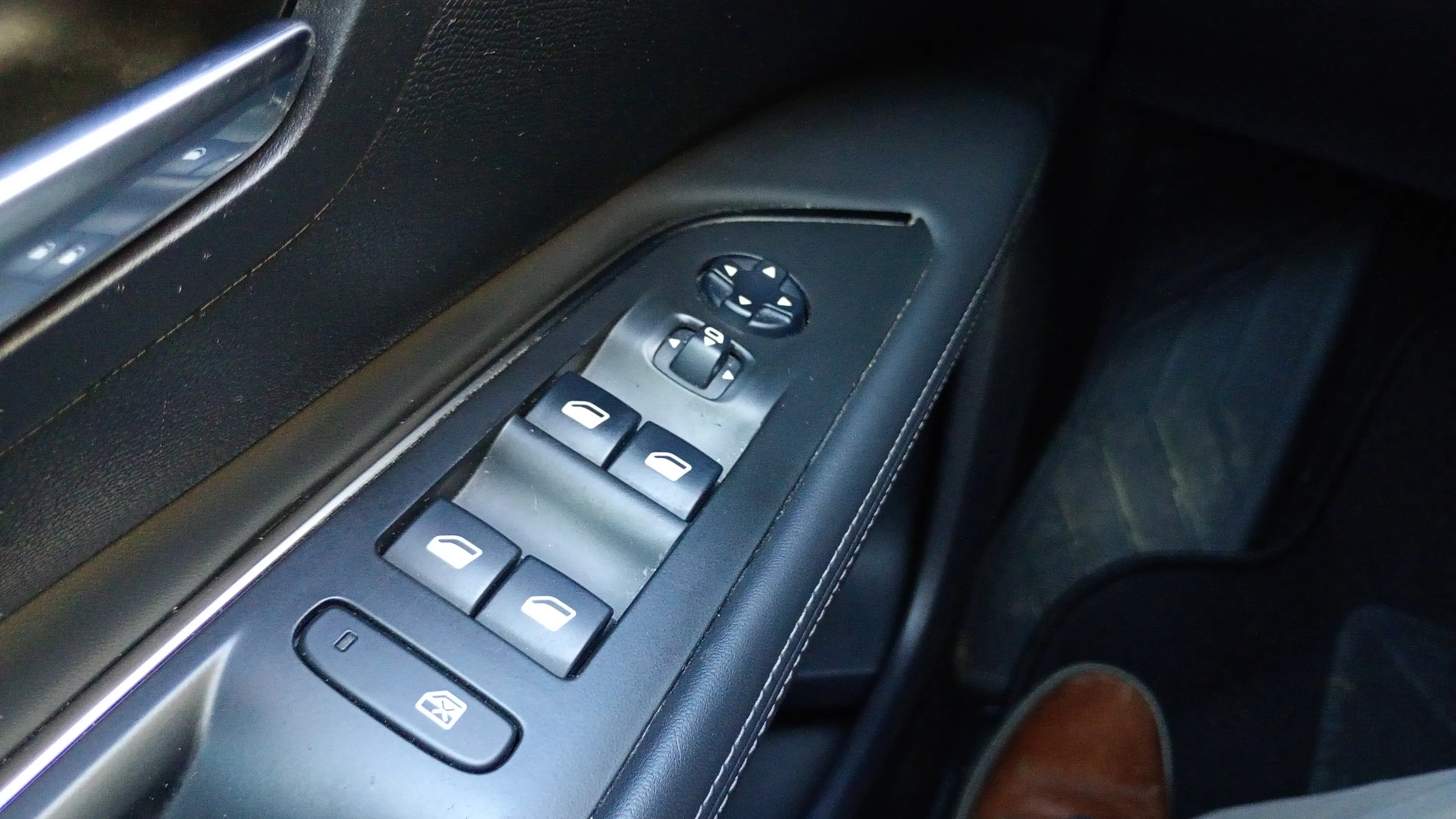 Peugeot 3008 1.2 PureTech Allure EAT6 - foto 21