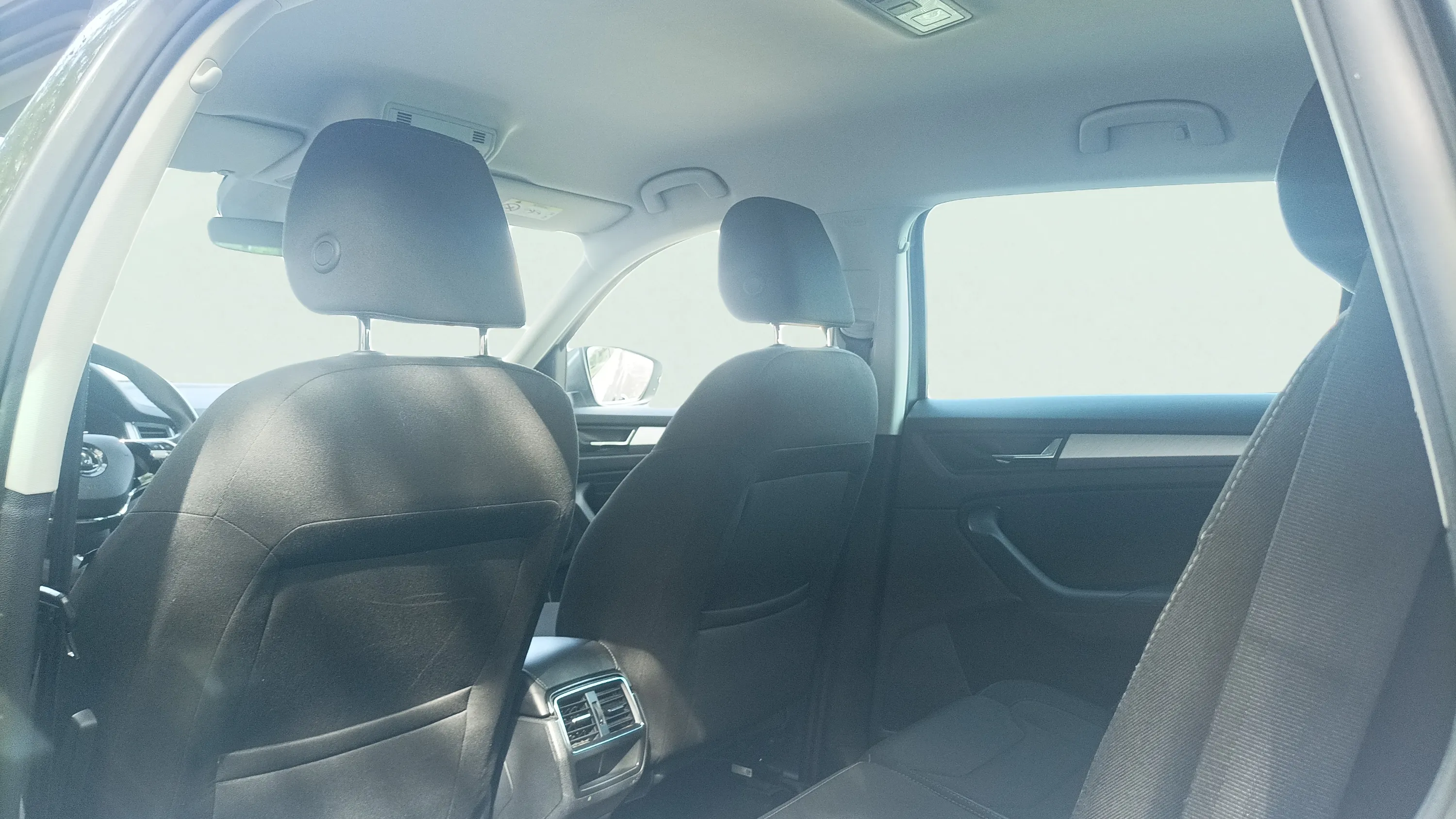 Škoda Kodiaq 1.5 TSI DSG 4x2 Ambition - foto 25