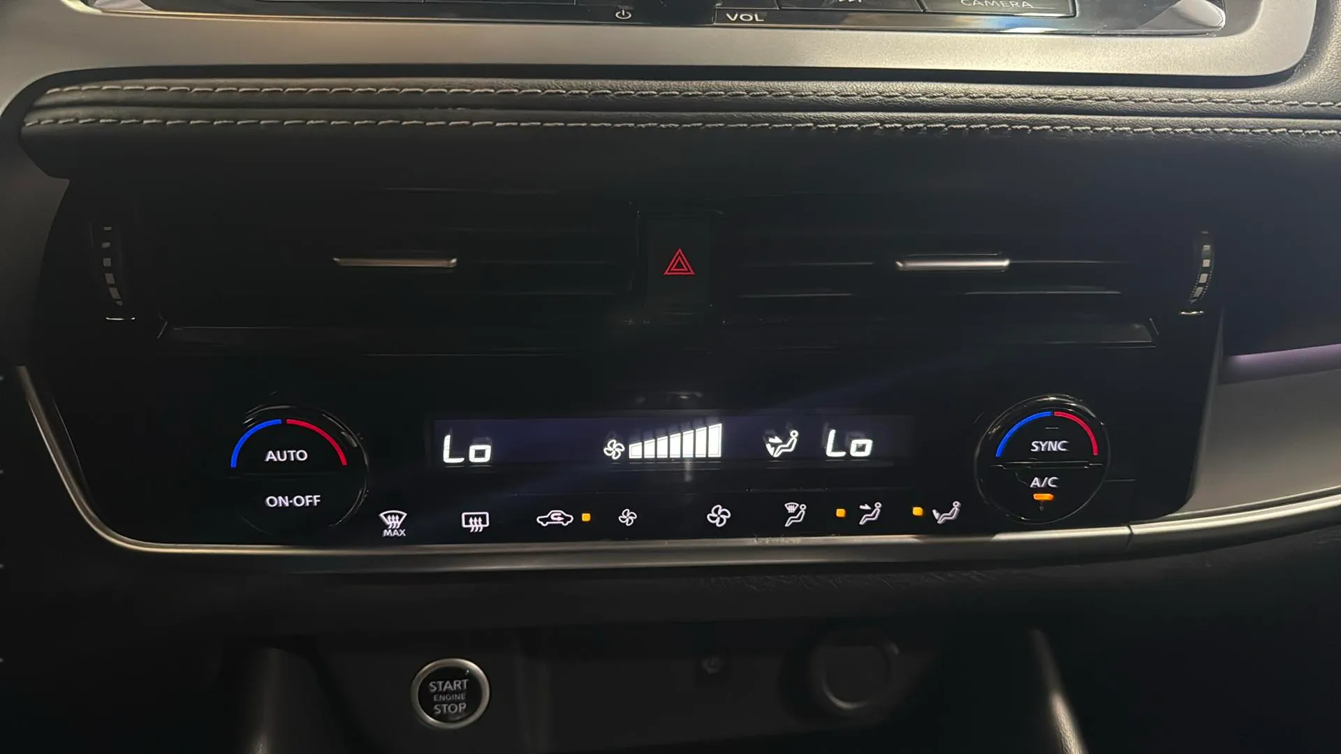 Nissan Qashqai DIG-T N-Connecta - foto 18