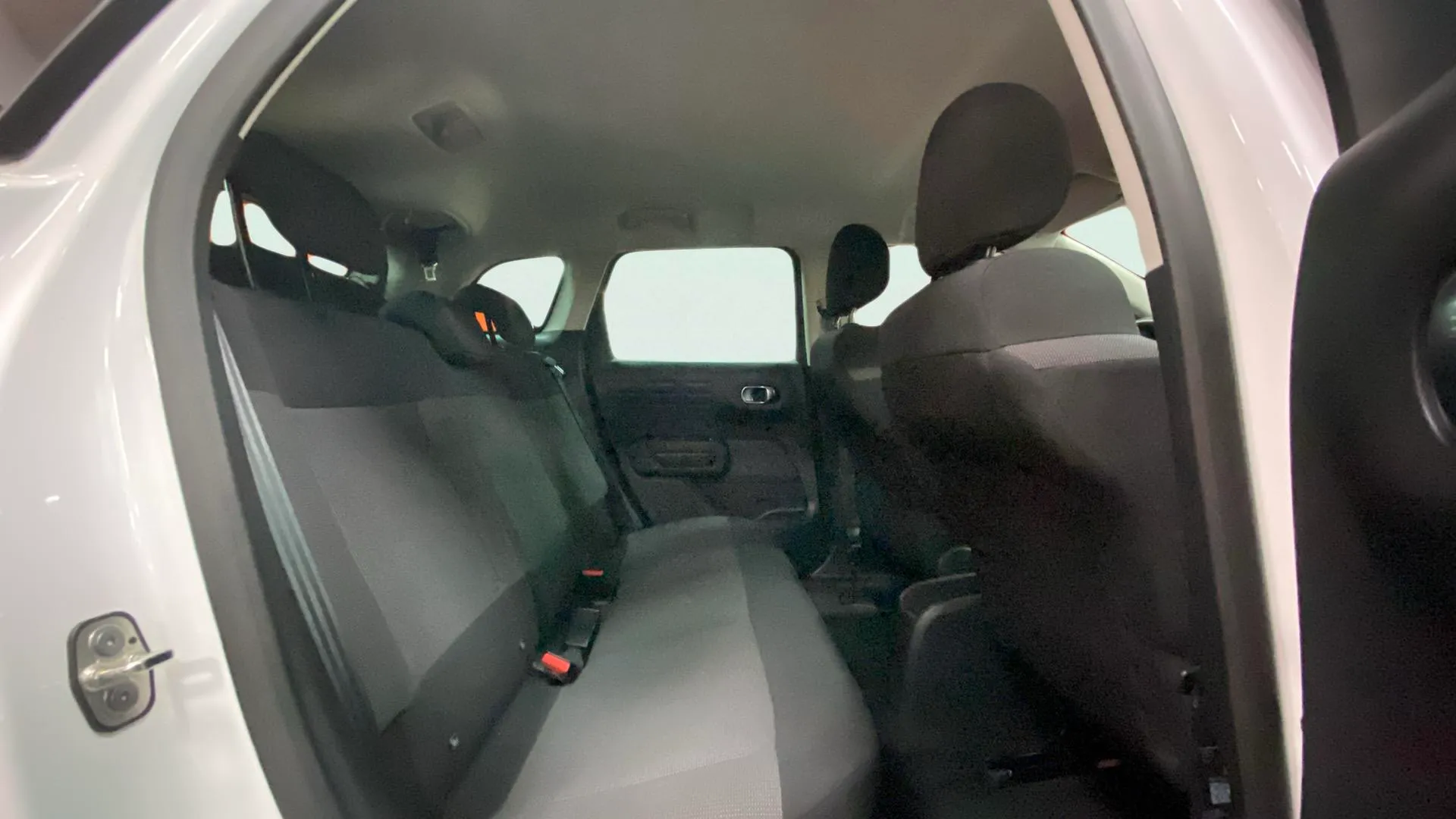 Citroën C3 Aircross PureTech BVM6 YOU - foto 17