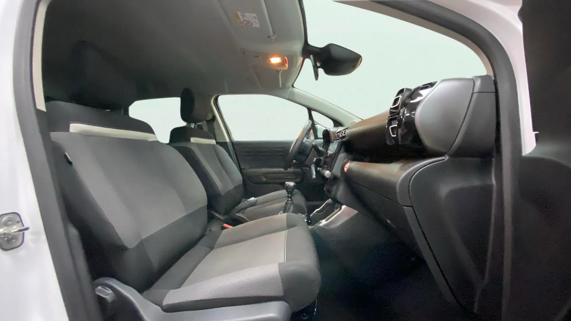 Citroën C3 Aircross PureTech BVM6 YOU - foto 16