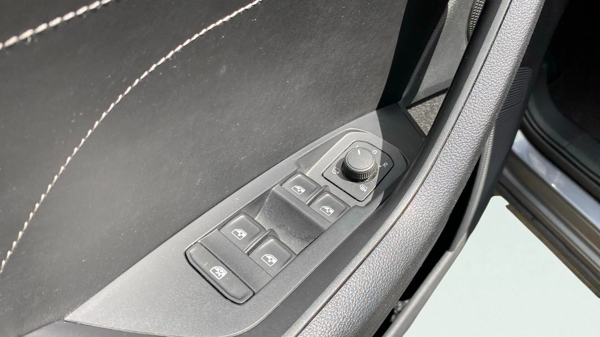 Škoda Kodiaq 1.5 TSI DSG 4x2 Ambition - foto 23