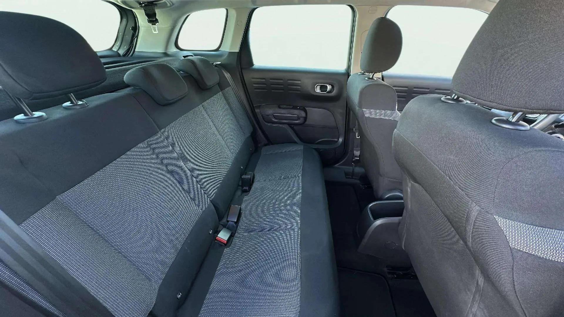 Citroën C3 Aircross PureTech BVM6 YOU - foto 11