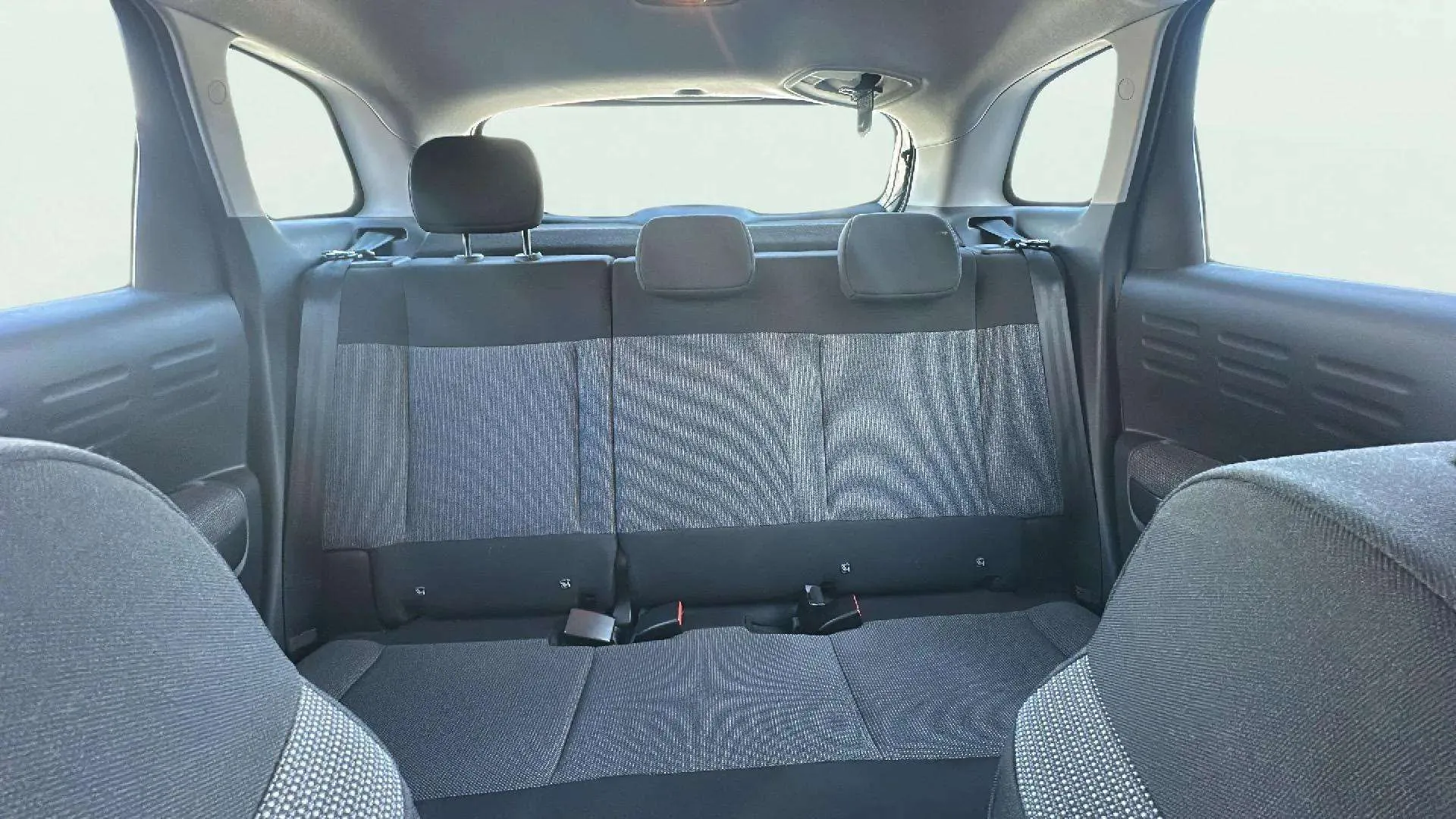 Citroën C3 Aircross PureTech BVM6 YOU - foto 12
