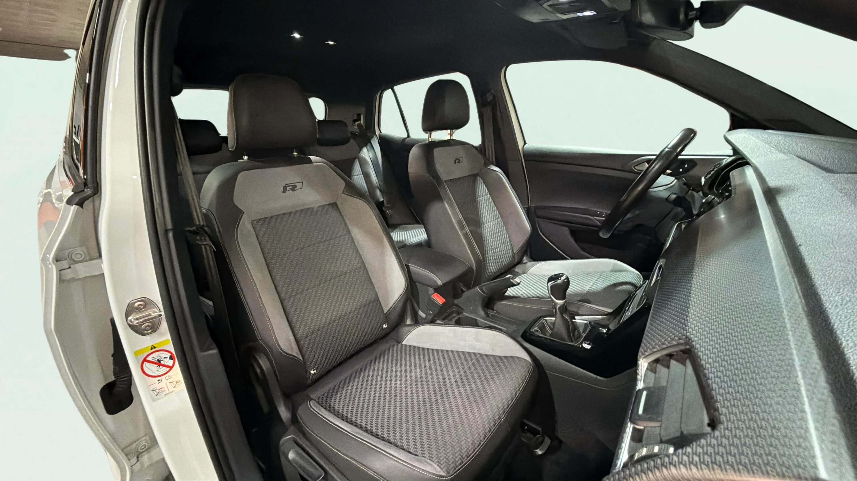 Volkswagen T-Cross Sport 1.0 TSI - foto 16