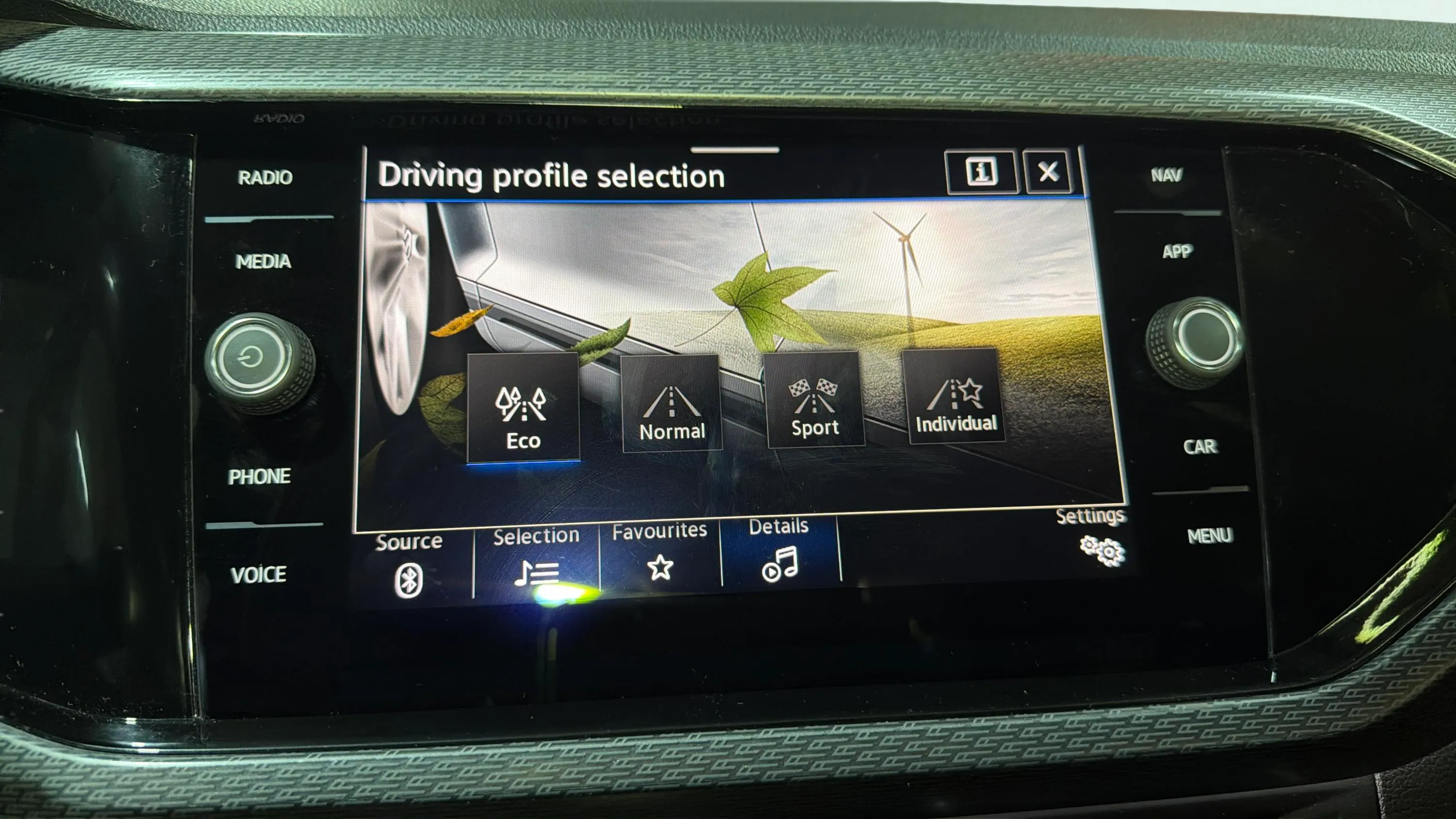 Volkswagen T-Cross Sport 1.0 TSI - foto 11