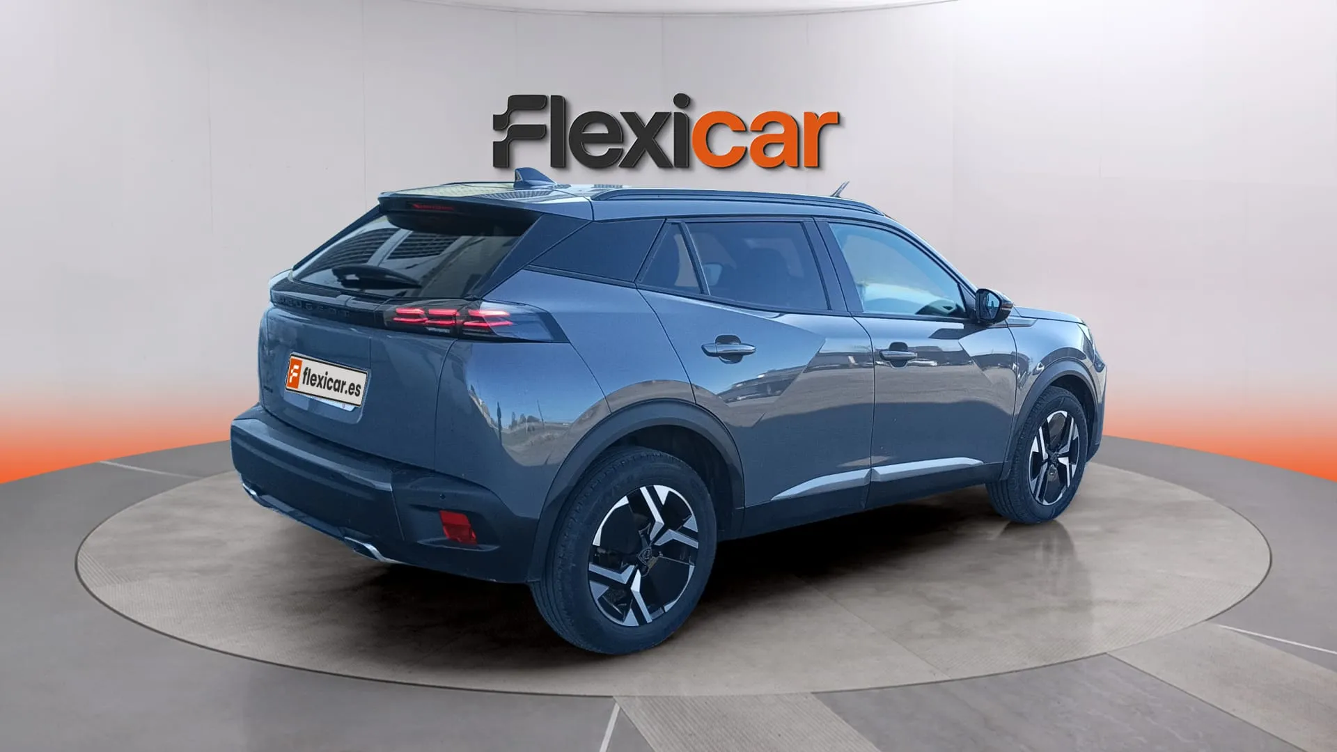 Peugeot 2008 Allure PureTech 130 EAT8 - foto 4