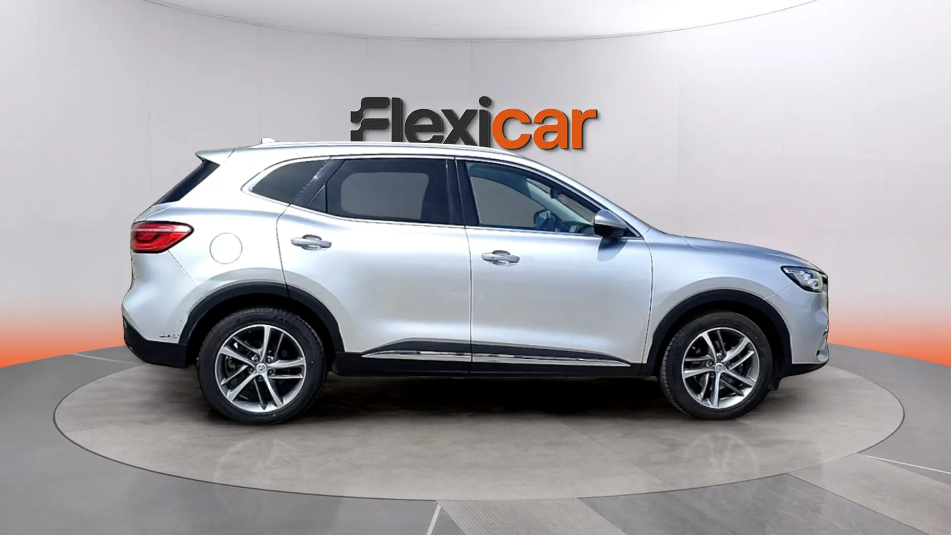 MG HS 1.5T-GDI PHEV Luxury - foto 8