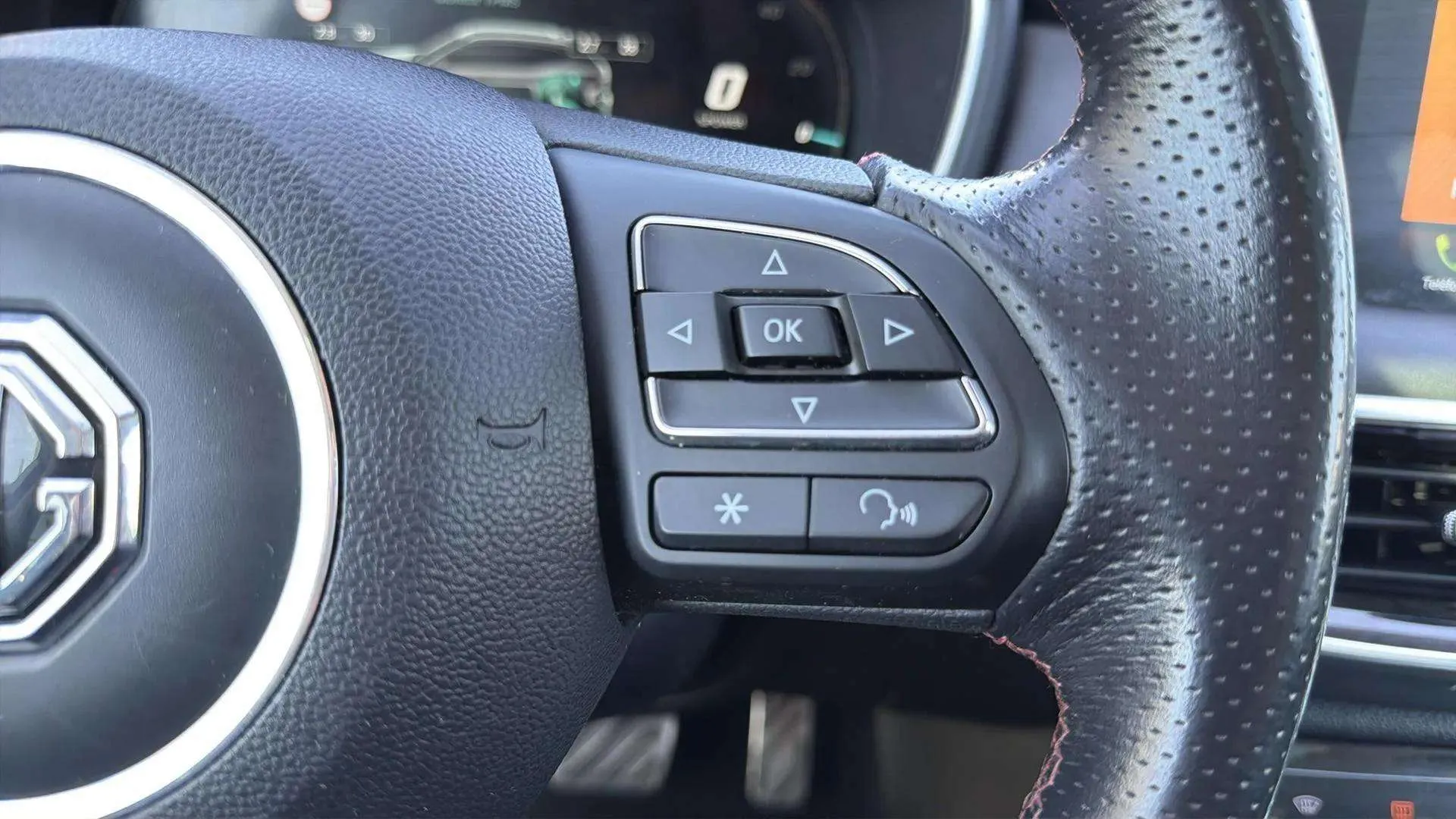 MG HS 1.5T-GDI PHEV Luxury - foto 12