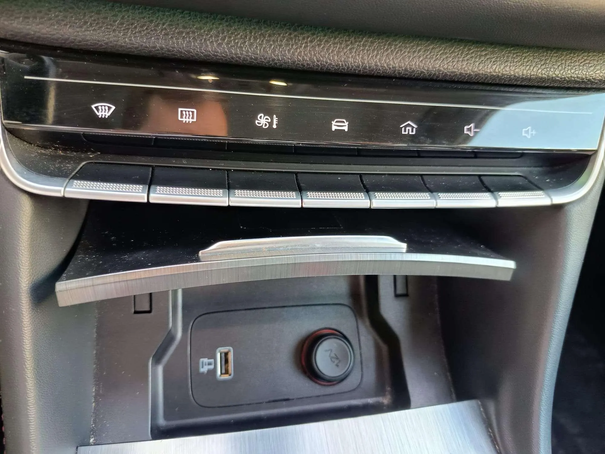 MG HS 1.5T-GDI PHEV Comfort - foto 24