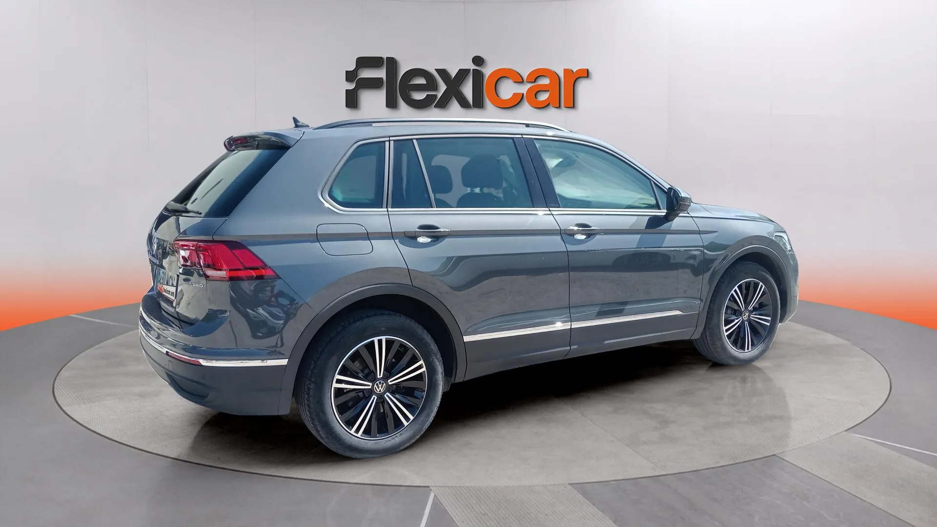 Volkswagen Tiguan Life 1.4 TSI eHybrid DSG - foto 12