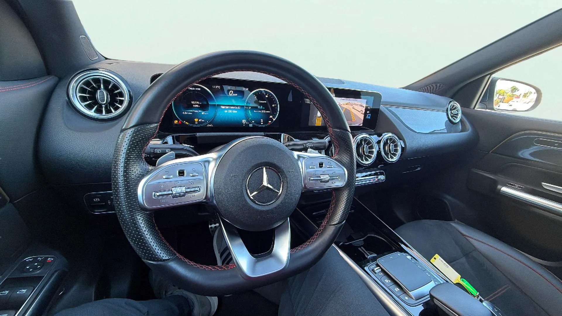Mercedes-Benz GLA 200 D - foto 26