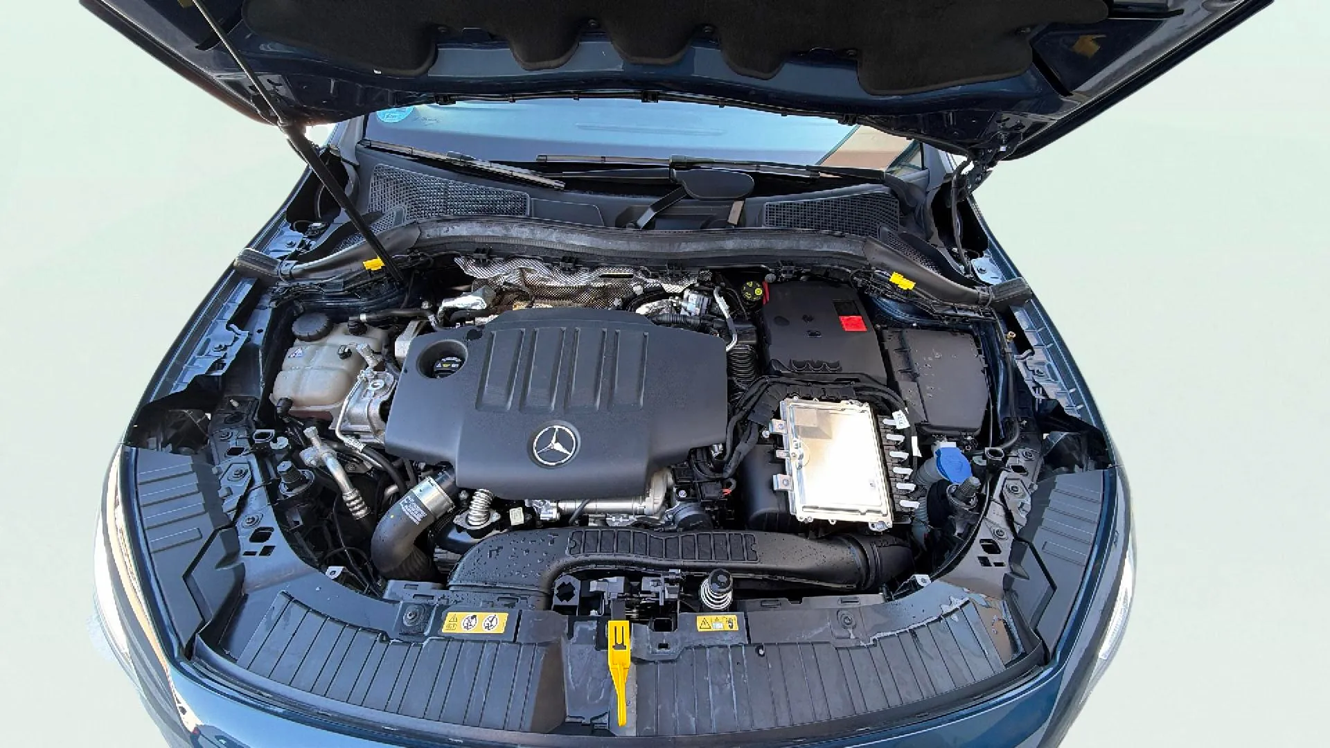 Mercedes-Benz GLA 200 D - foto 15