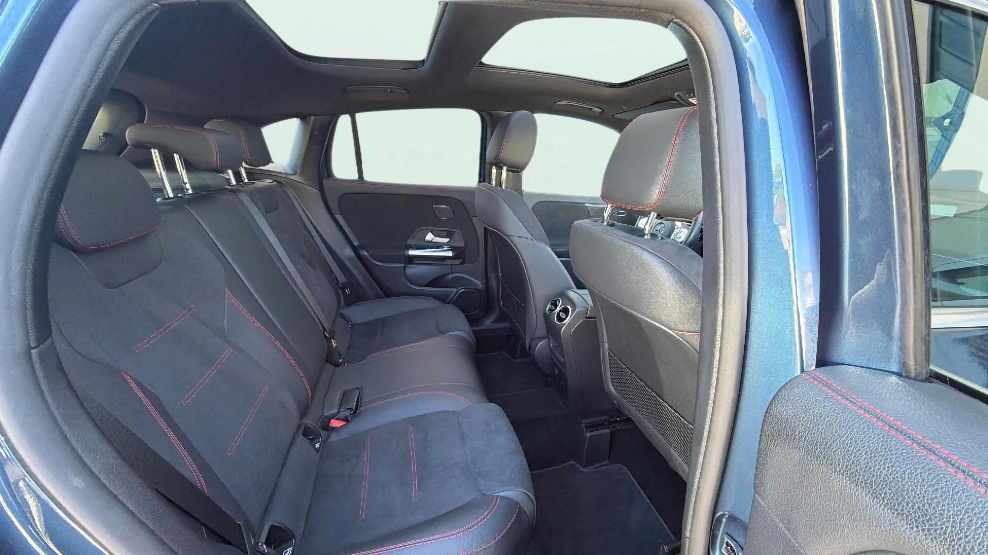 Mercedes-Benz GLA 200 D - foto 9