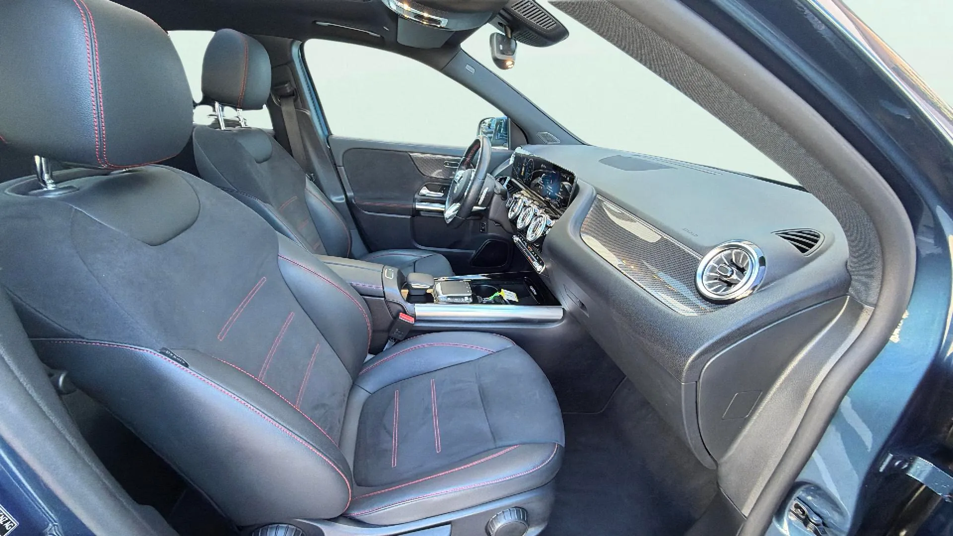 Mercedes-Benz GLA 200 D - foto 10