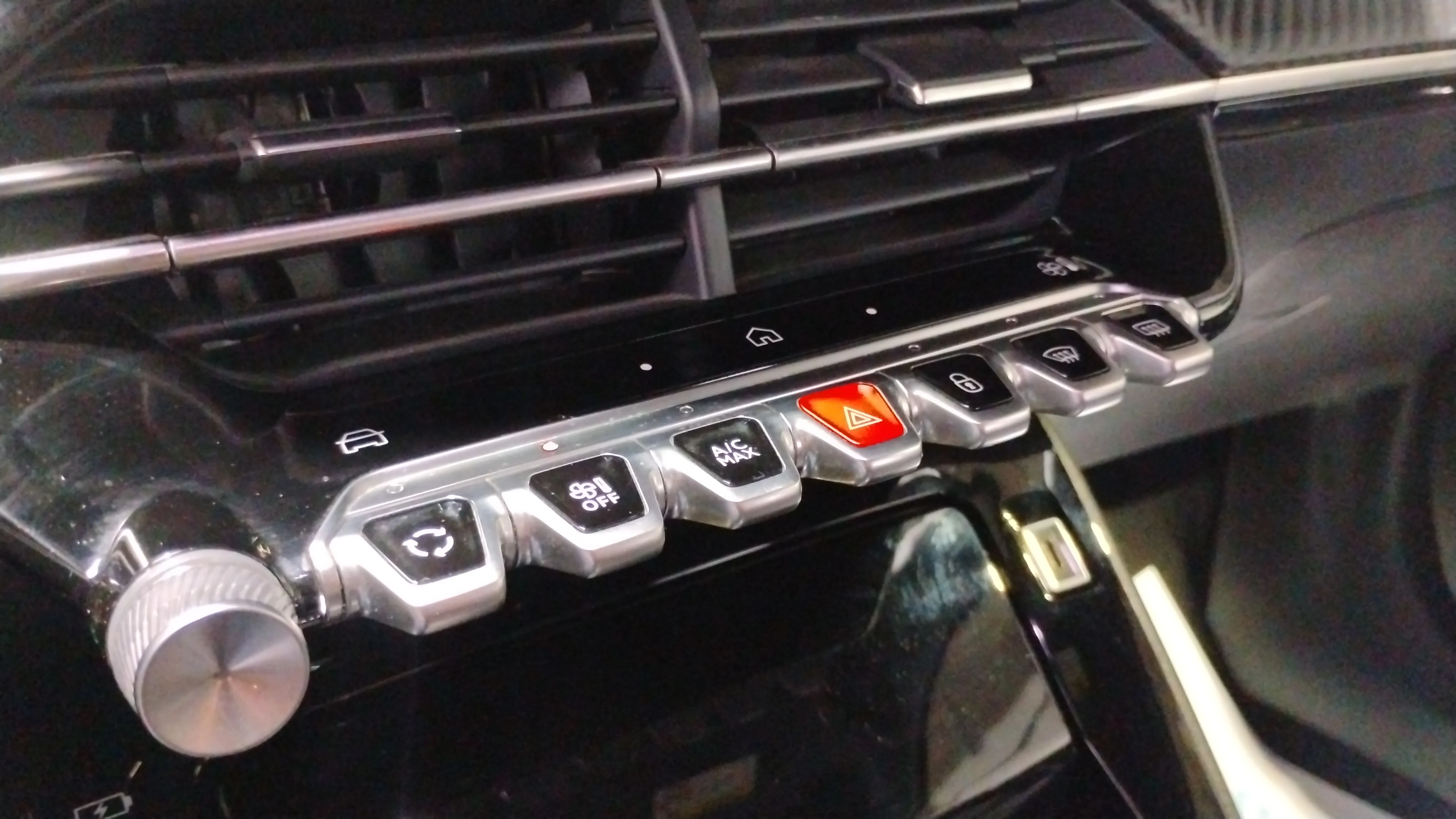 Peugeot 2008 Allure Pack PureTech 100 - foto 13