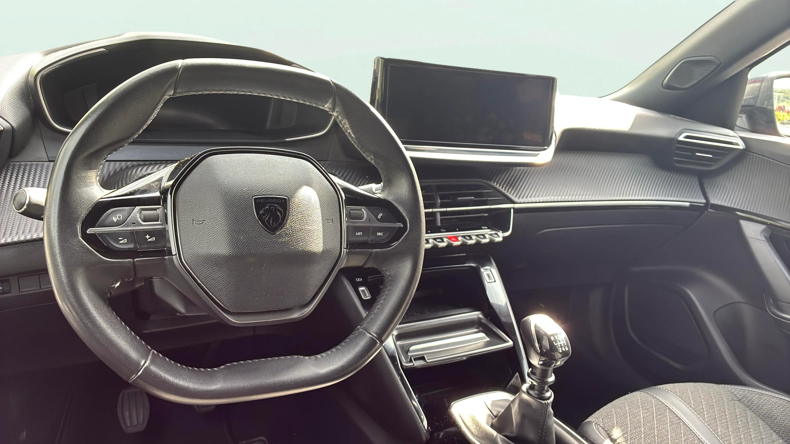 Peugeot 2008 Allure Pack PureTech 100 - foto 11