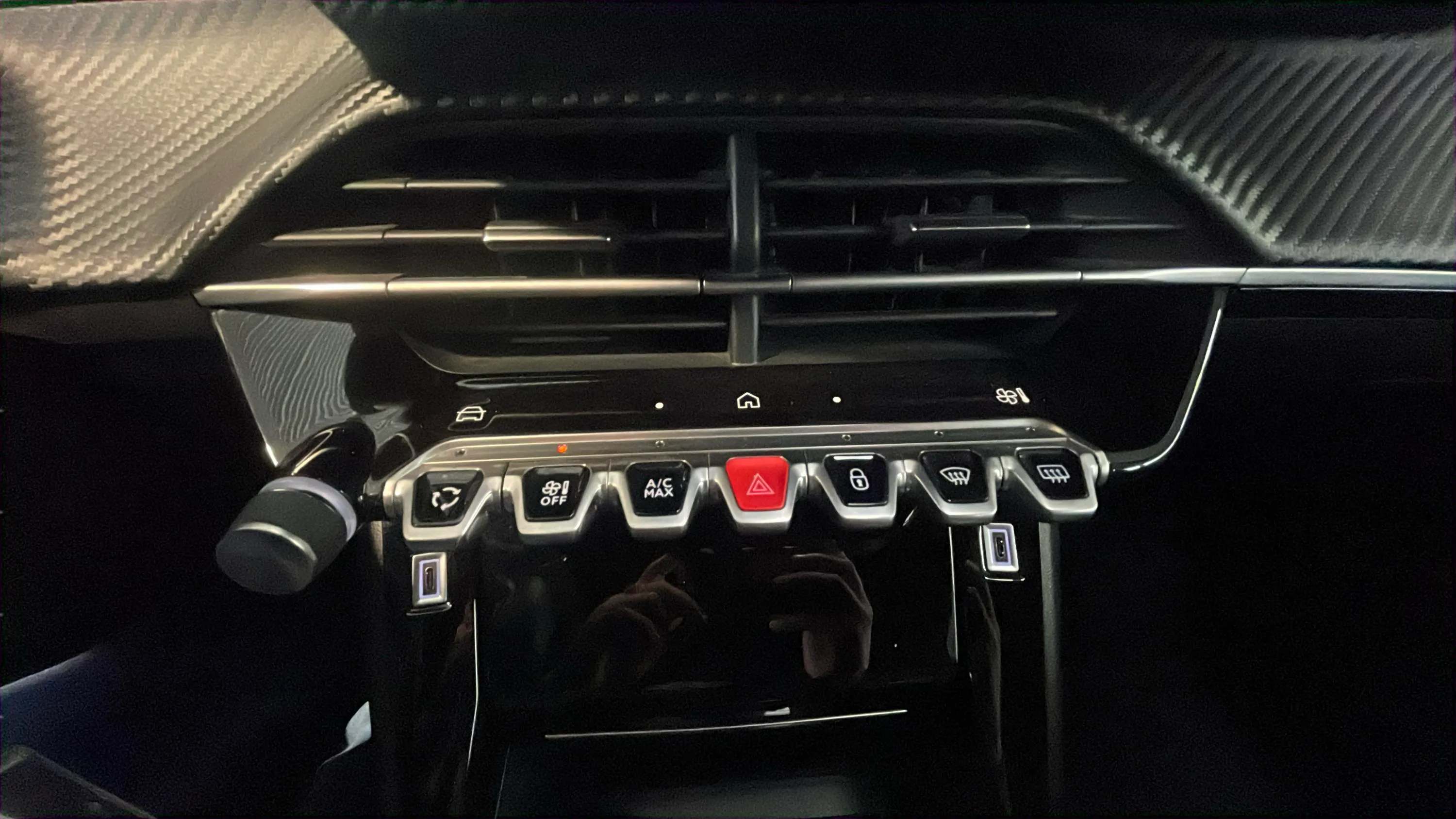 Peugeot 2008 Allure PureTech 100 - foto 19