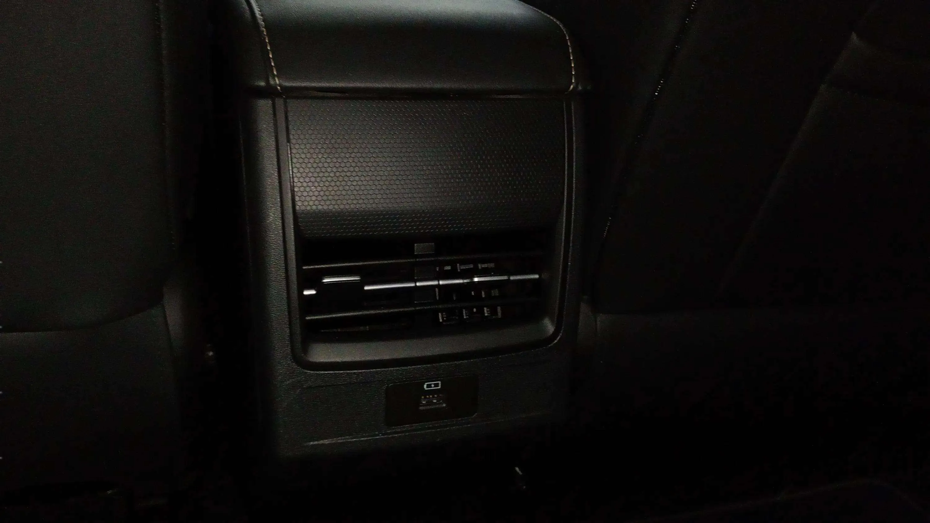 Omoda 5 1.6 T-GDi DCT Premium - foto 17