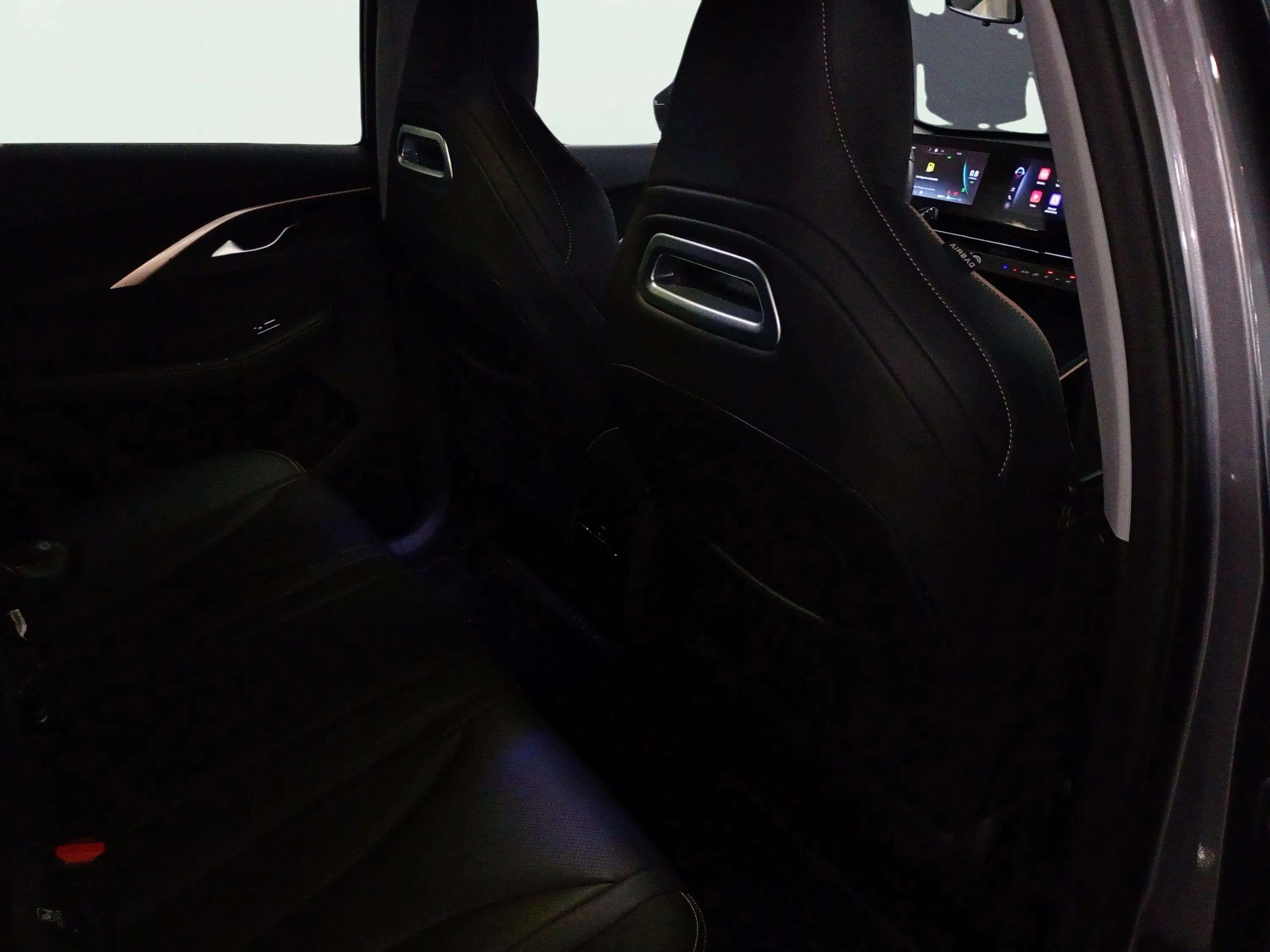 Omoda 5 1.6 T-GDi DCT Premium - foto 18