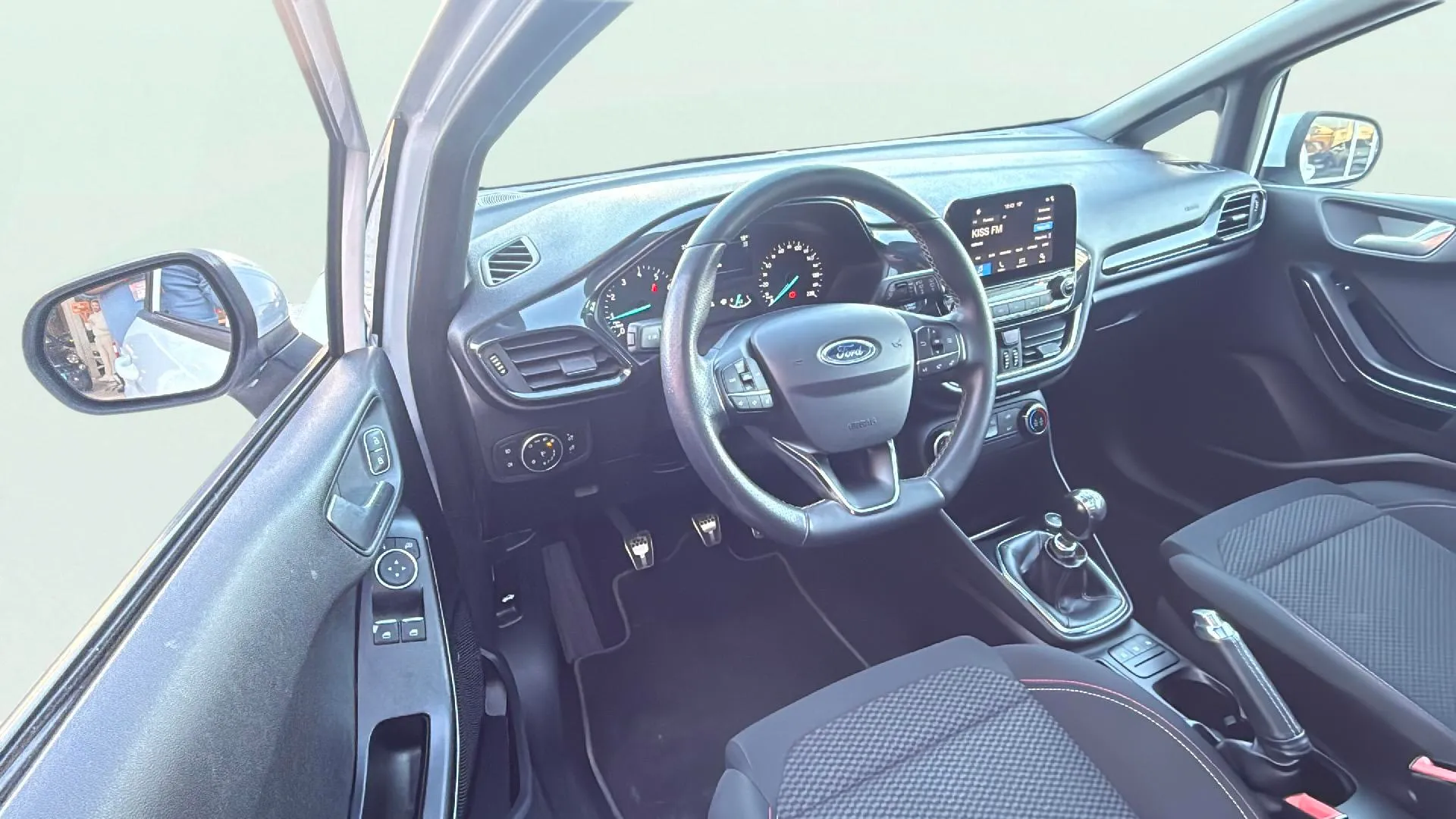 Ford Fiesta 1.0 EcoBoost ST-Line - foto 12