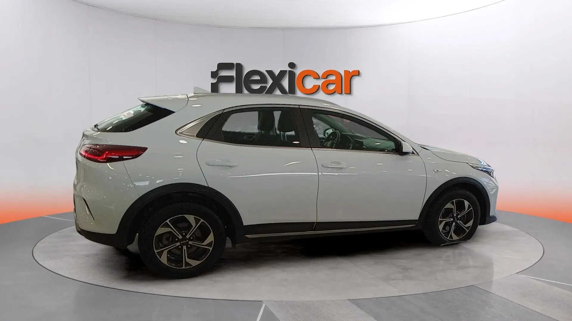 Kia XCeed 1.0 T-GDi Business - foto 2