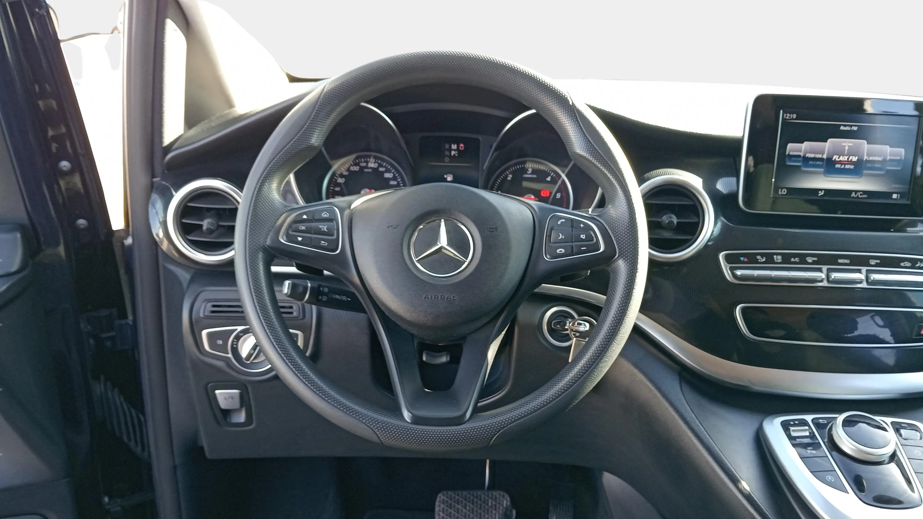 Mercedes-Benz Clase V 200 CDI Avantgarde Compacto - foto 11