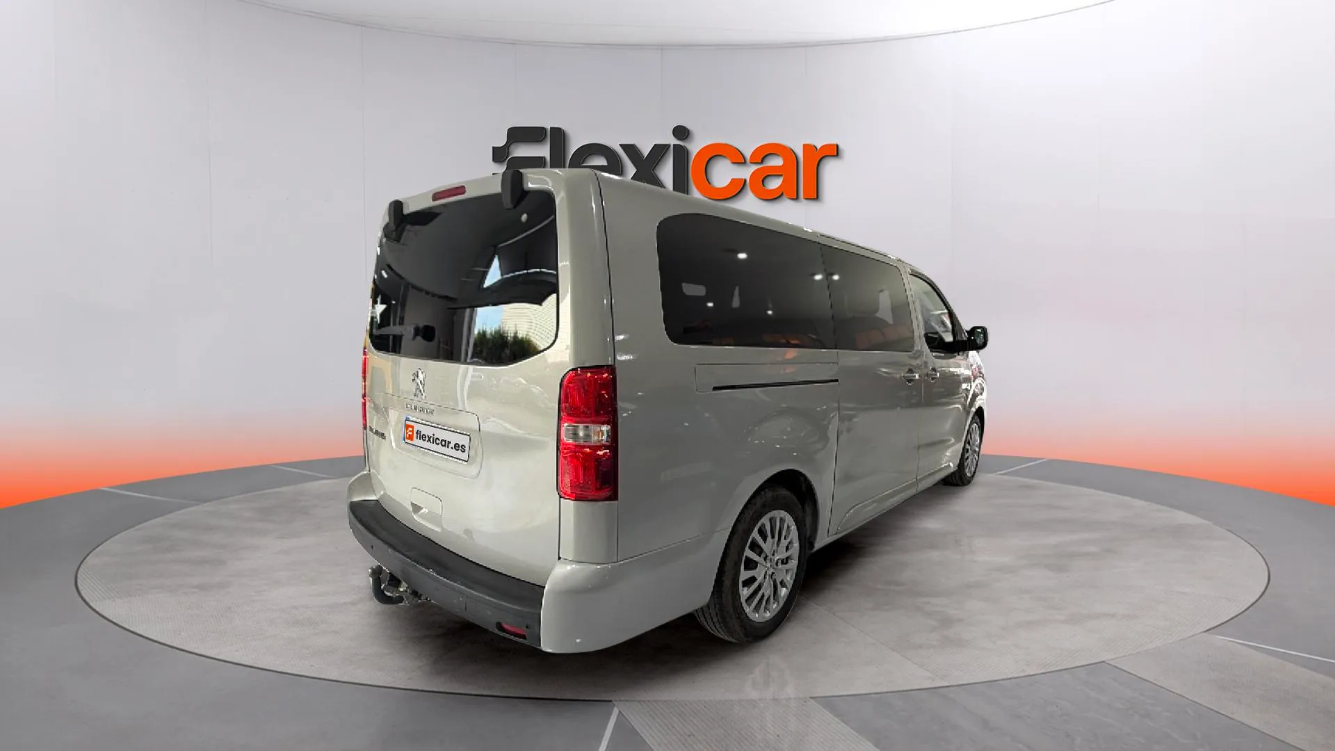 Peugeot Traveller Active 2.0 BlueHDi EAT8 Compact - foto 6