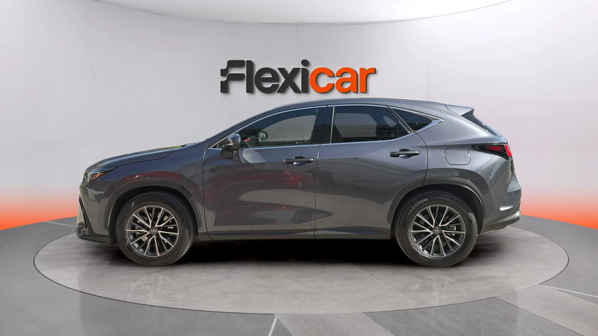 Lexus NX 450h+ Executive 4WD - foto 4