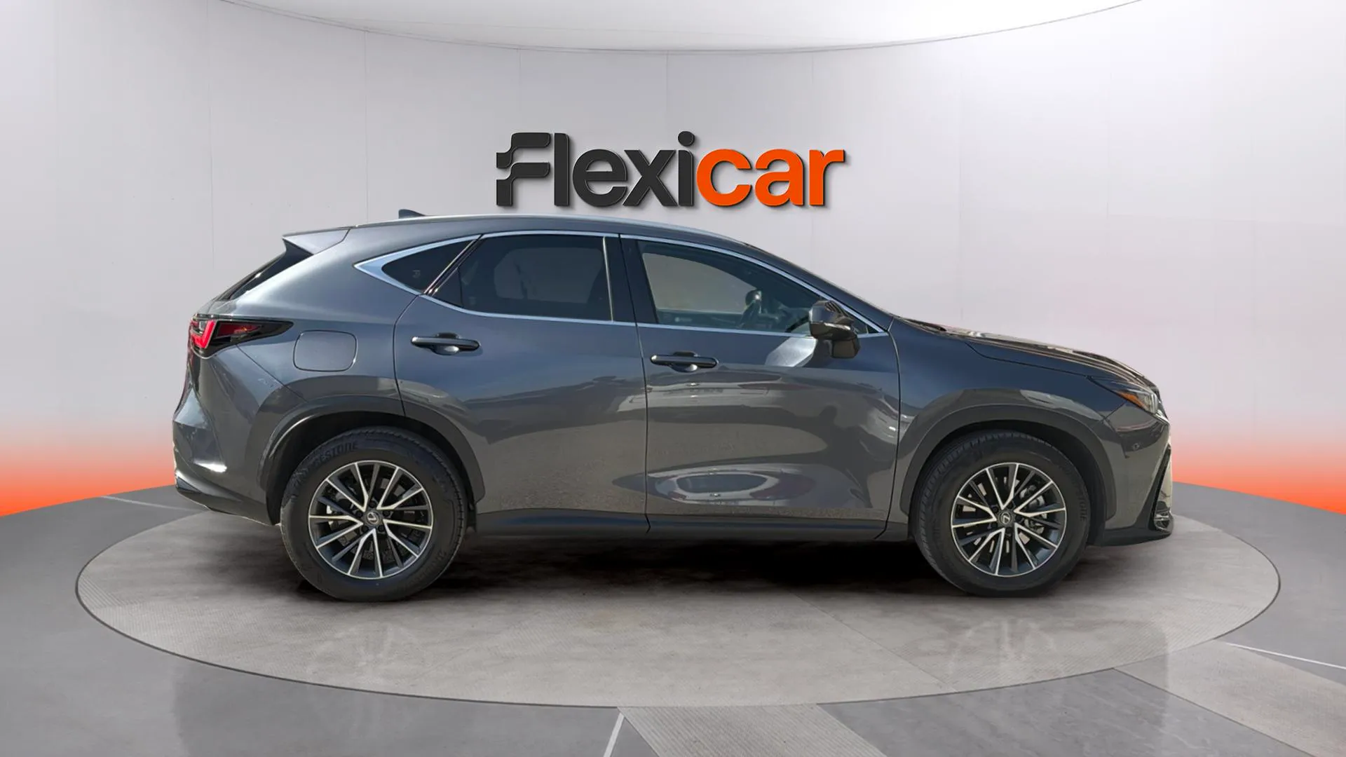 Lexus NX 450h+ Executive 4WD - foto 8