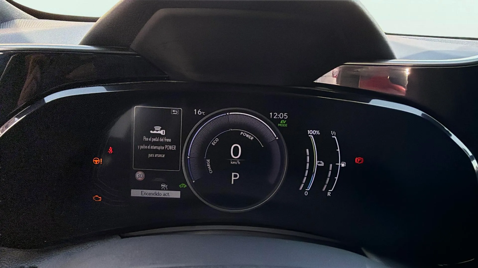 Lexus NX 450h+ Executive 4WD - foto 11