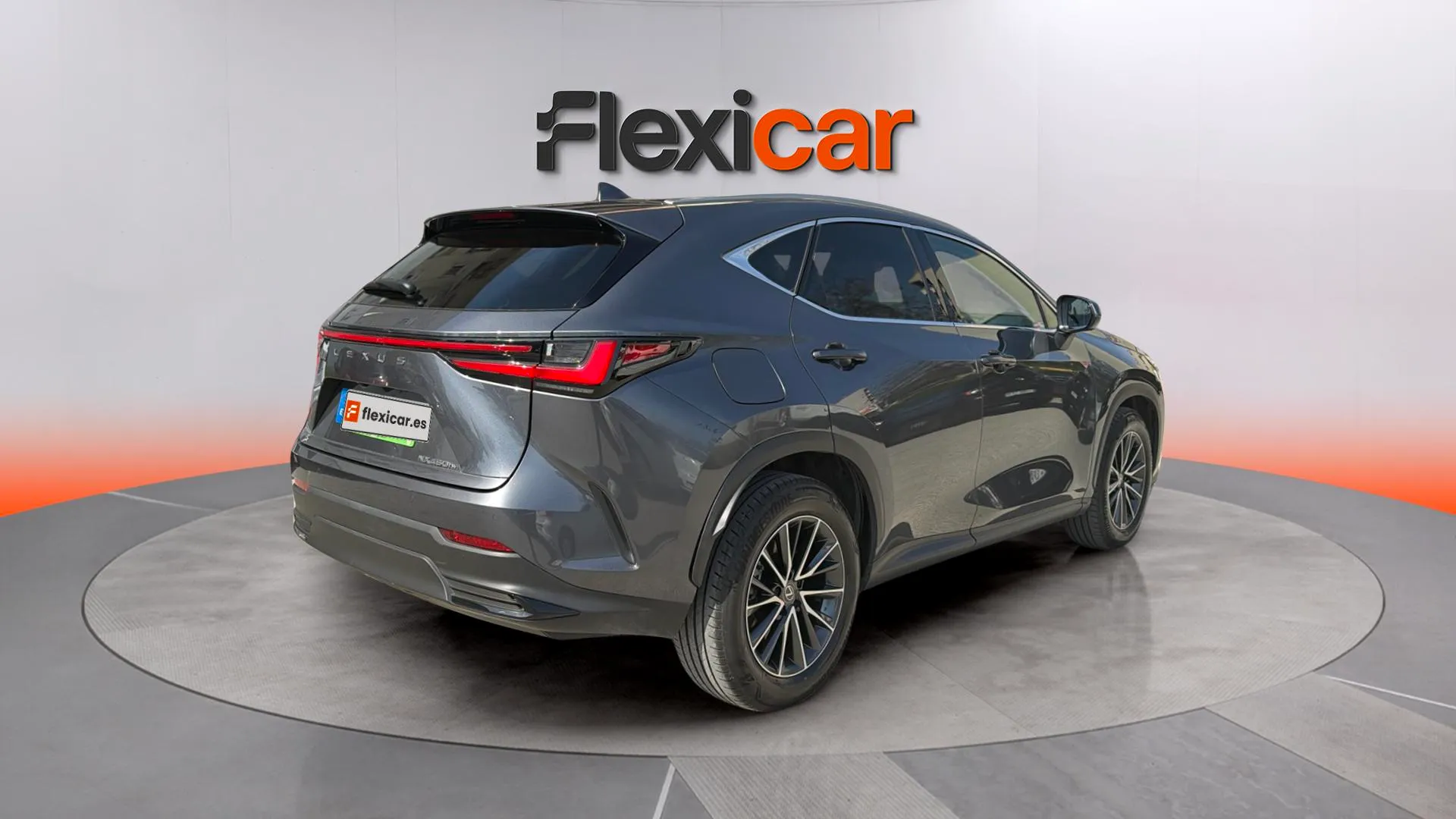Lexus NX 450h+ Executive 4WD - foto 7