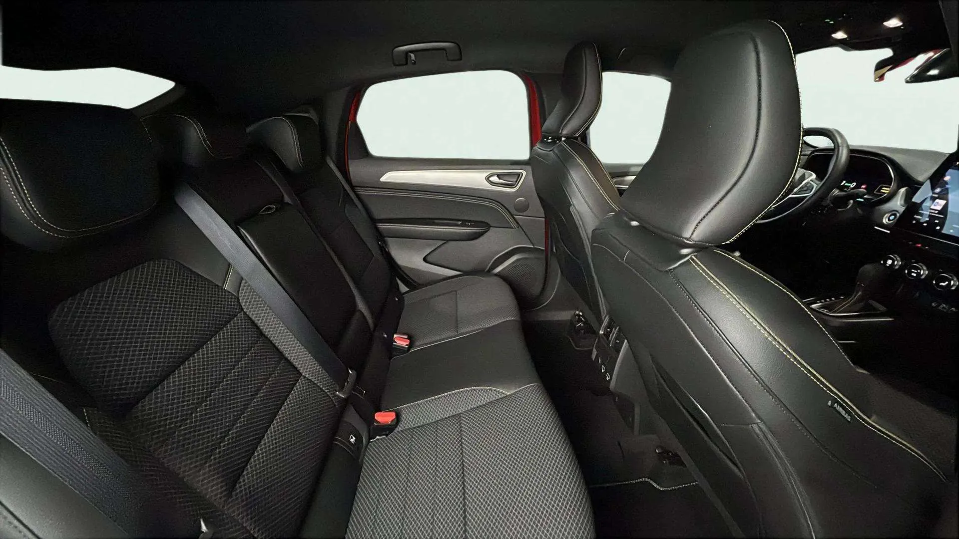 Renault Arkana Techno full hybrid E-Tech - foto 13