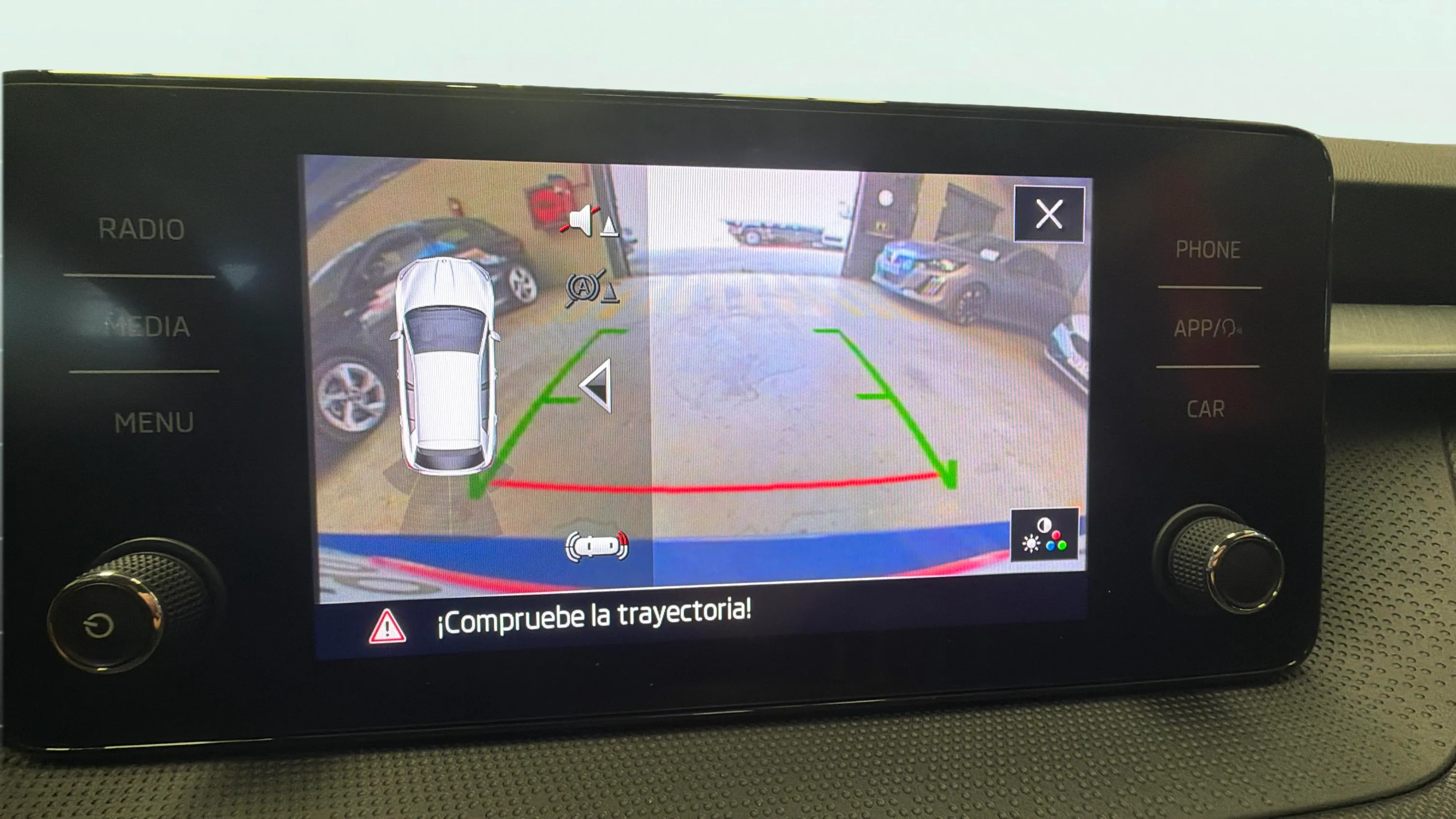 Škoda Fabia 1.0 TSI Ambition - foto 16