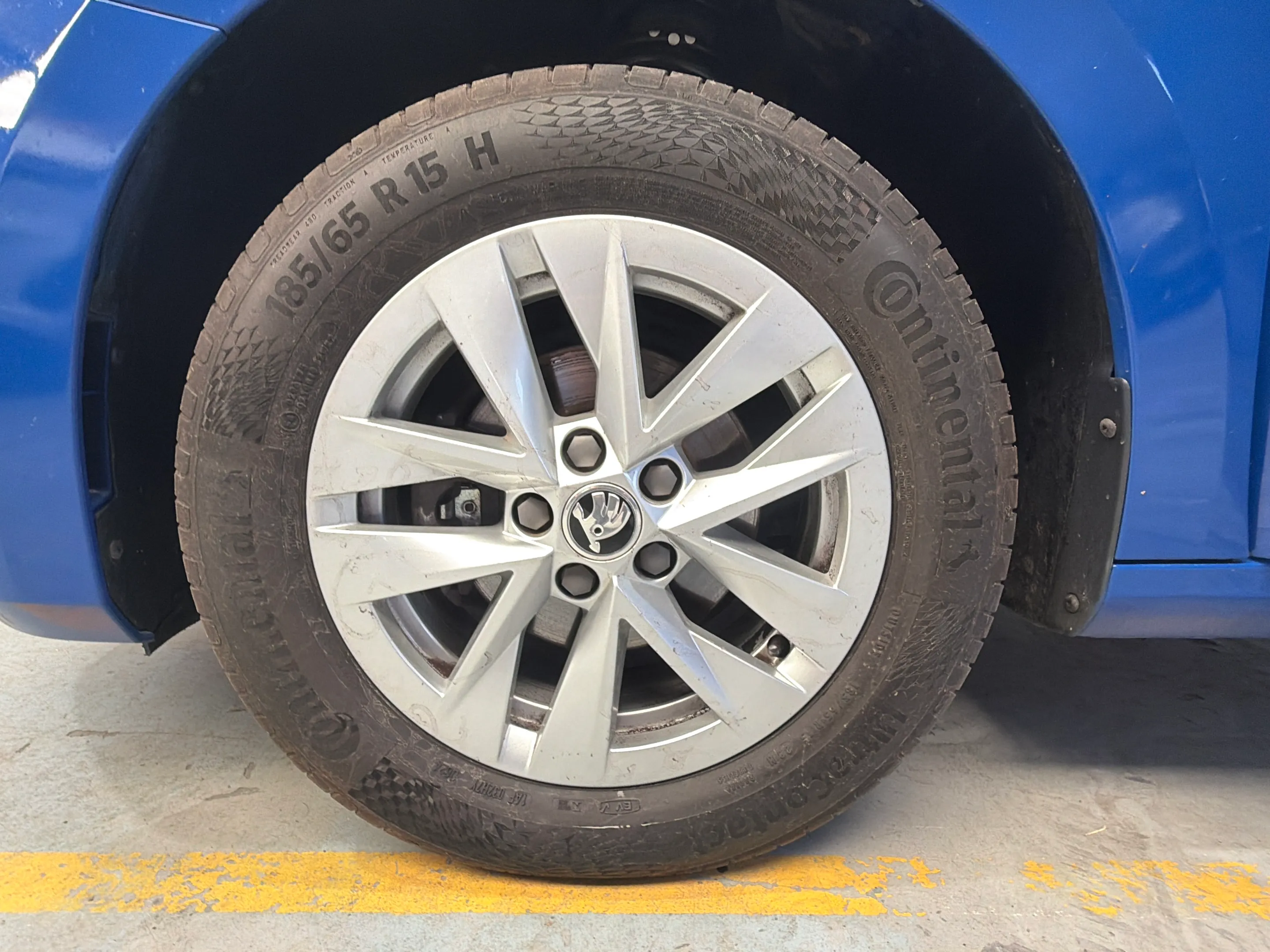 Škoda Fabia 1.0 TSI Ambition - foto 20