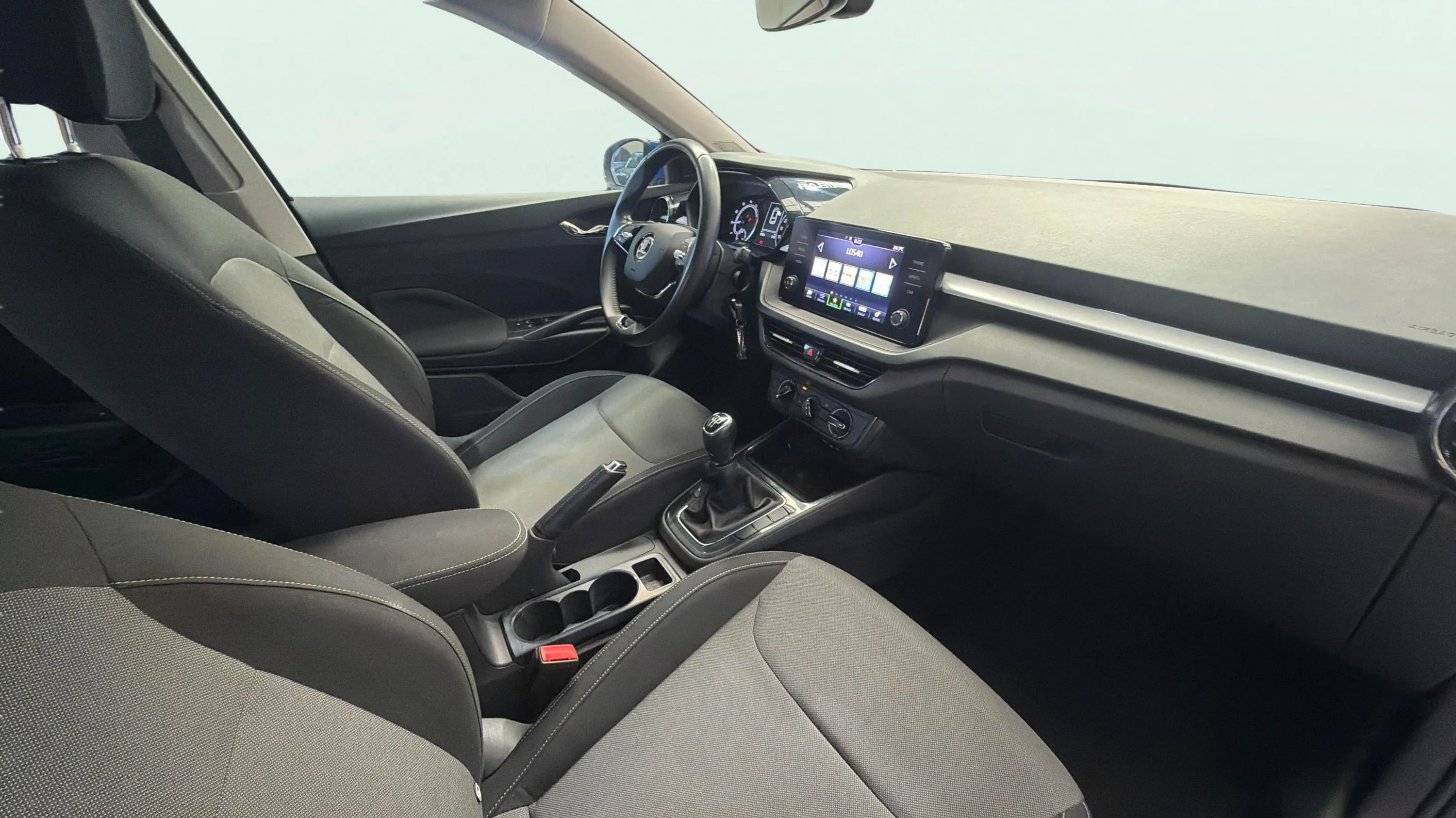 Škoda Fabia 1.0 TSI Ambition - foto 18