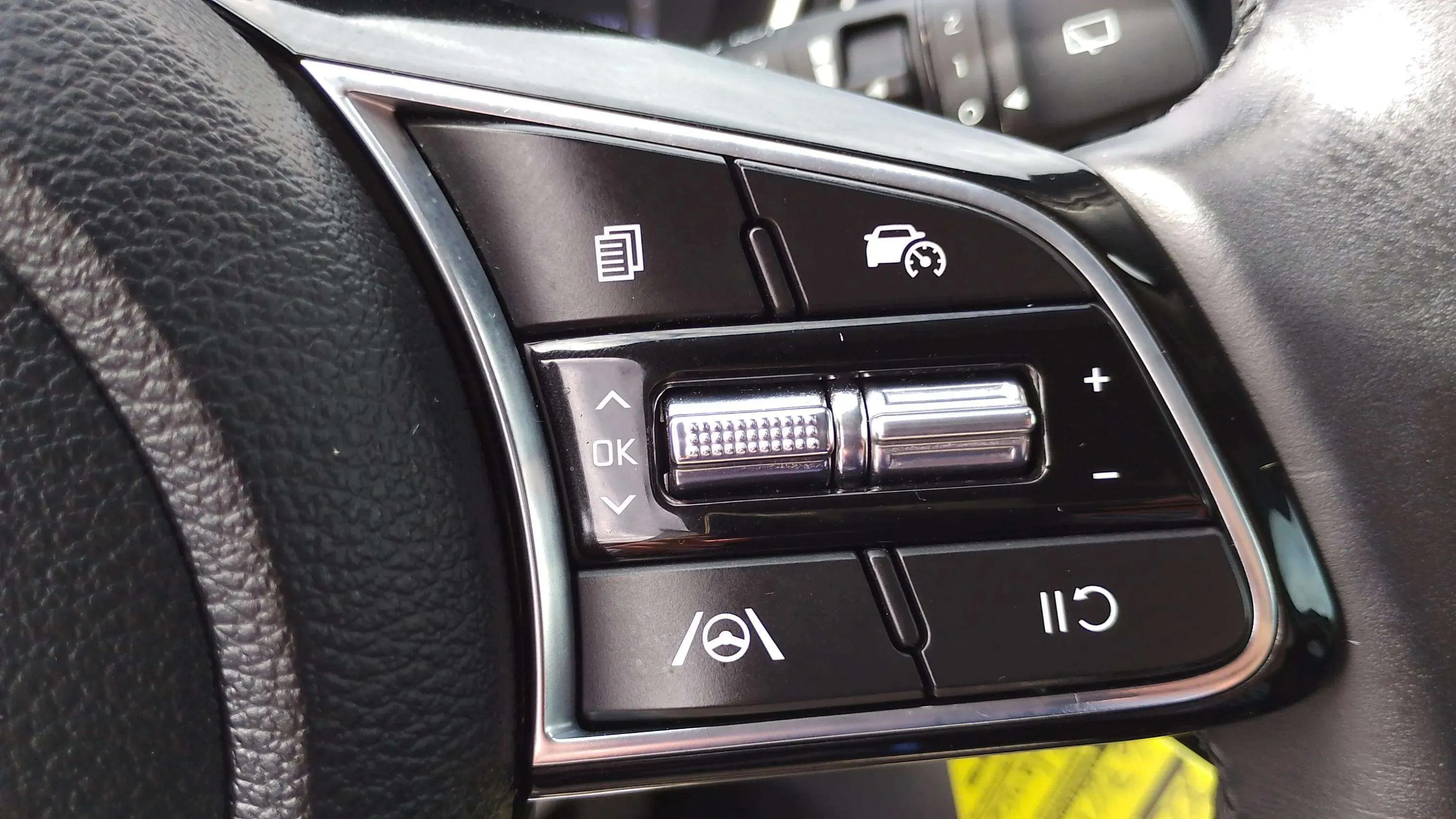 Kia XCeed 1.0 T-GDi Drive - foto 18